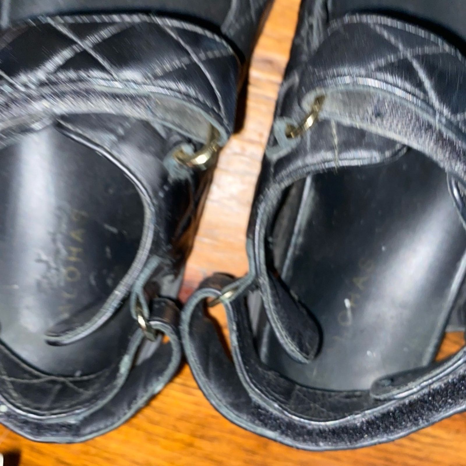 ALOHAS Alohas $210 Black Quilted Hook Loop Sandal Spain 38 7 7.5 Size US 7.5 / IT 37.5 - 11 Thumbnail