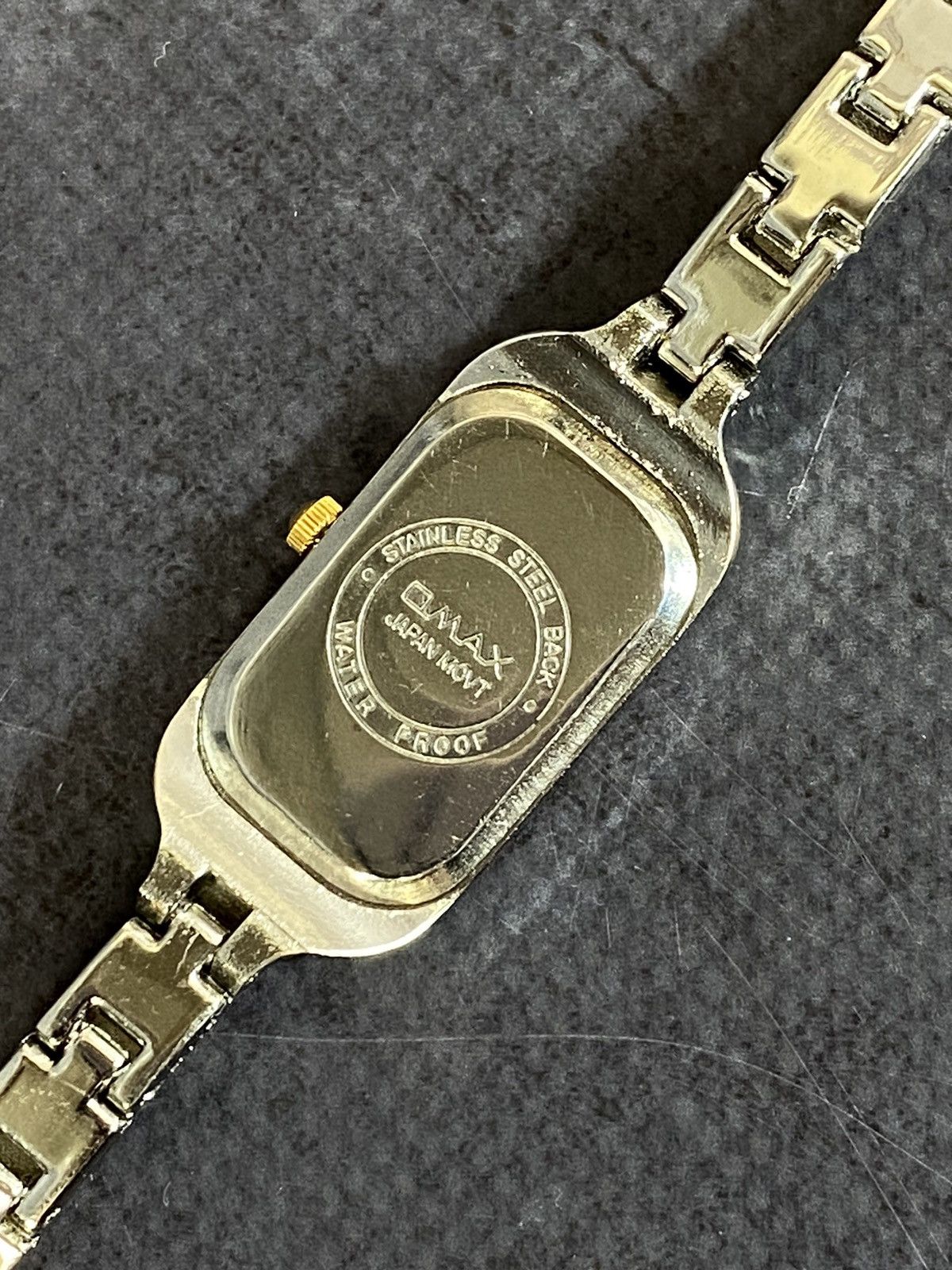 Japanese Brand Vintage Two-Tone Rectangular Watch Japanese Brand ✨ Size ONE SIZE - 8 Thumbnail