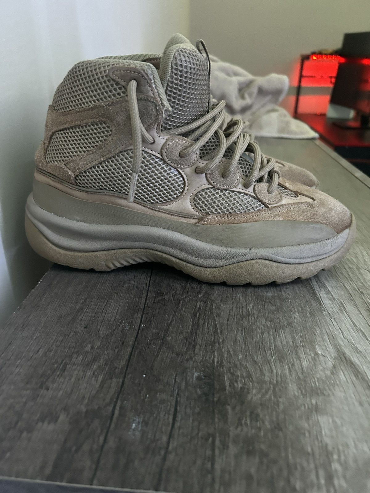 Yeezy Yeezy boots Size US 9.5 / EU 42-43 - 6 Thumbnail