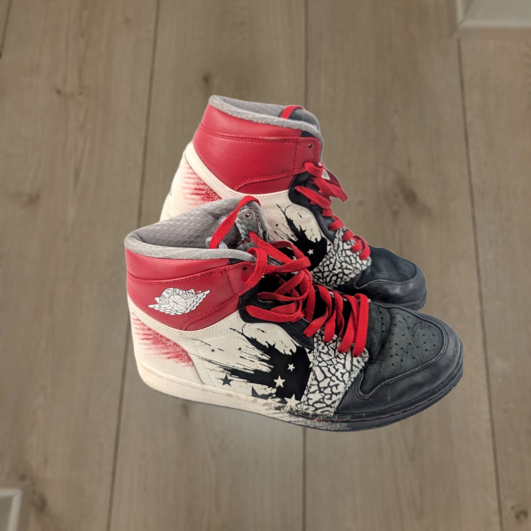 Jordan Brand Jordan Air Jordan 1 Retro High x Dave White Wings for the Future 2012 Sneakers Black 9.5 (Jordan) Size US 10 / EU 43 - 1 Thumbnail