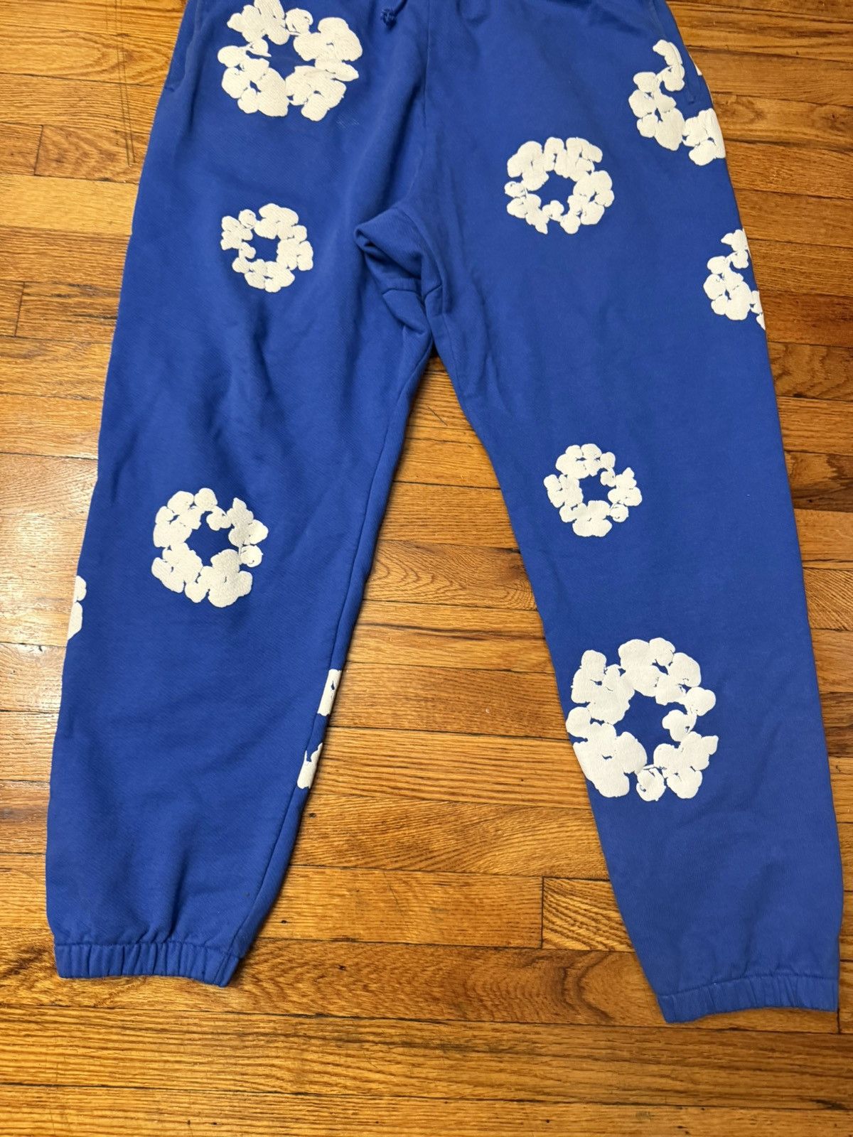 DENIM TEARS Denim Tears Wreath Sweatpants Blue Royal Size XL Size US 36 / EU 52 - 3 Thumbnail