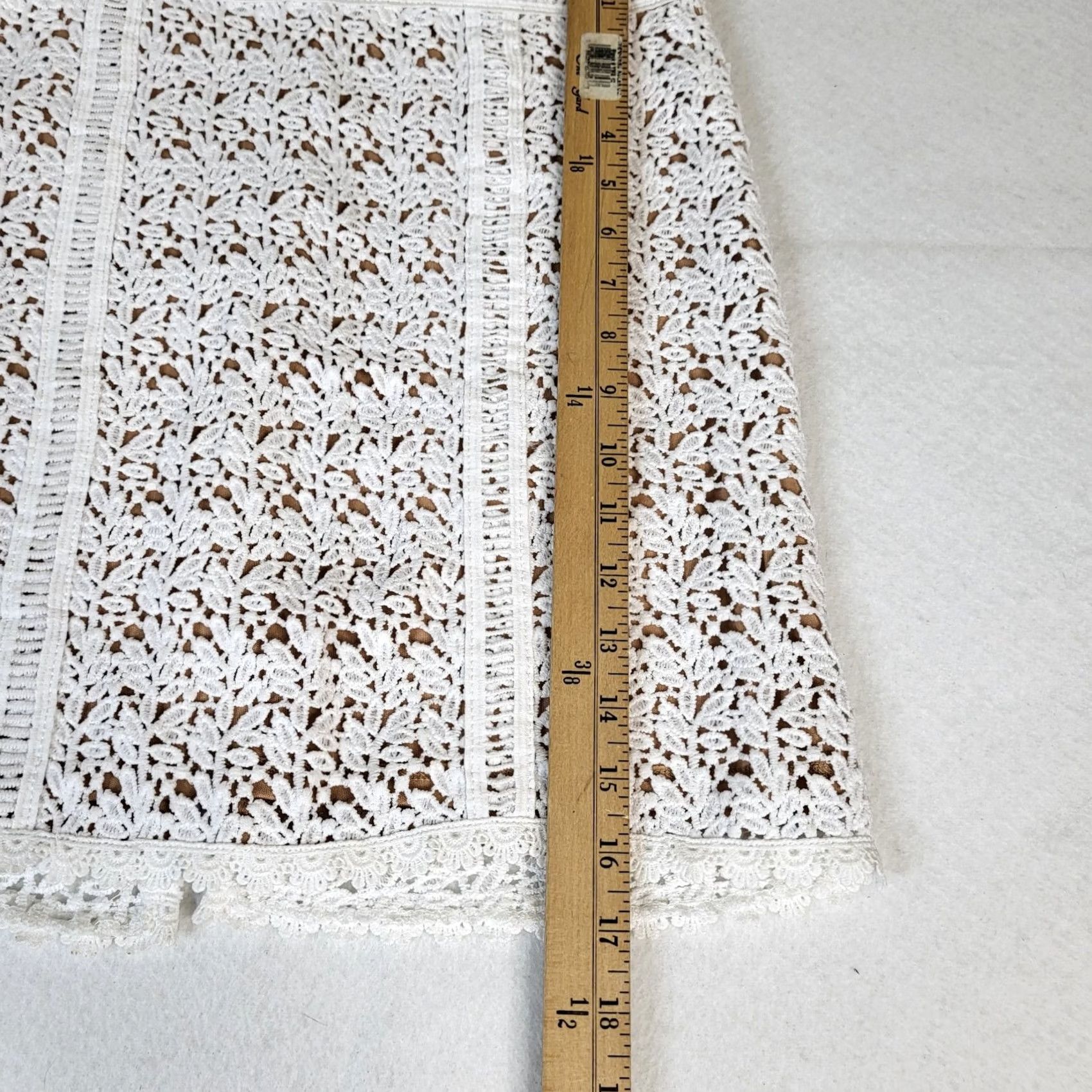 Vintage KENDALL & KYLIE Women's White Floral Lace Zip Mini Lined Skirt Size M Size 32" / US 10 / IT 46 - 2 Thumbnail