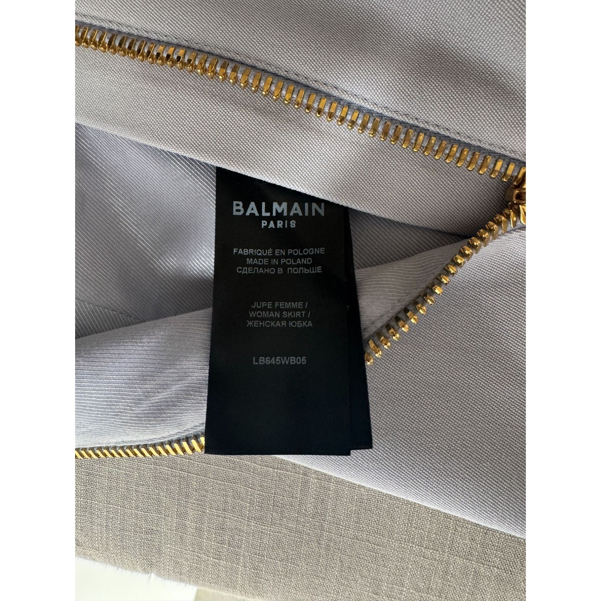 Balmain Balmain Wool Mini Skirt Lilac Gold Button FR34 NWTUS2 Size 26" / US 2 / IT 38 - 6 Thumbnail