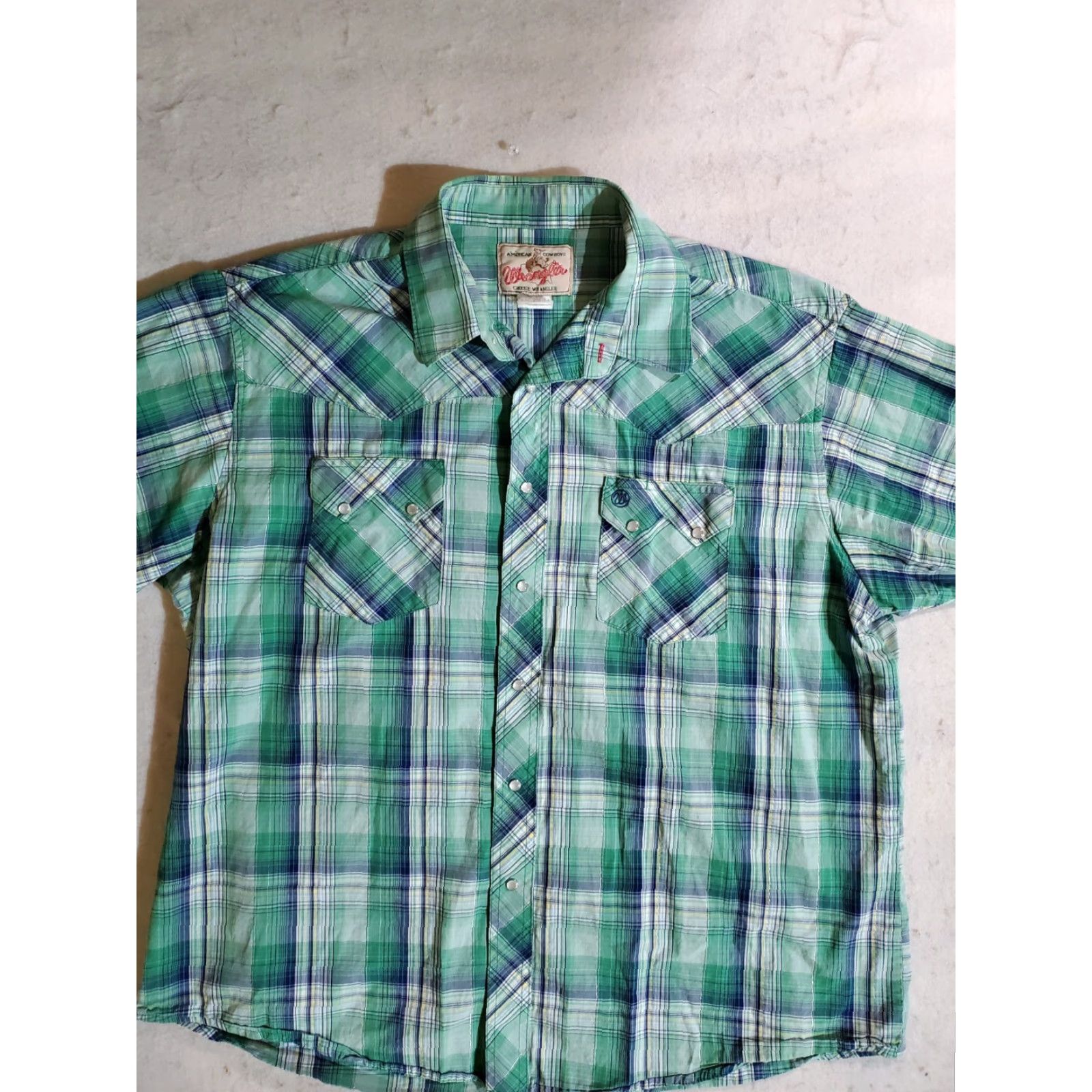 Wrangler VINTAGE Wrangler Western Style Shirt Mens XL GREEN Plaid w/ Pearl Snaps Shirt Mens XL Green Plaid Pearl Snaps Western Style Wrangler Vintage Size US XL / EU 56 / 4 - 2 Thumbnail