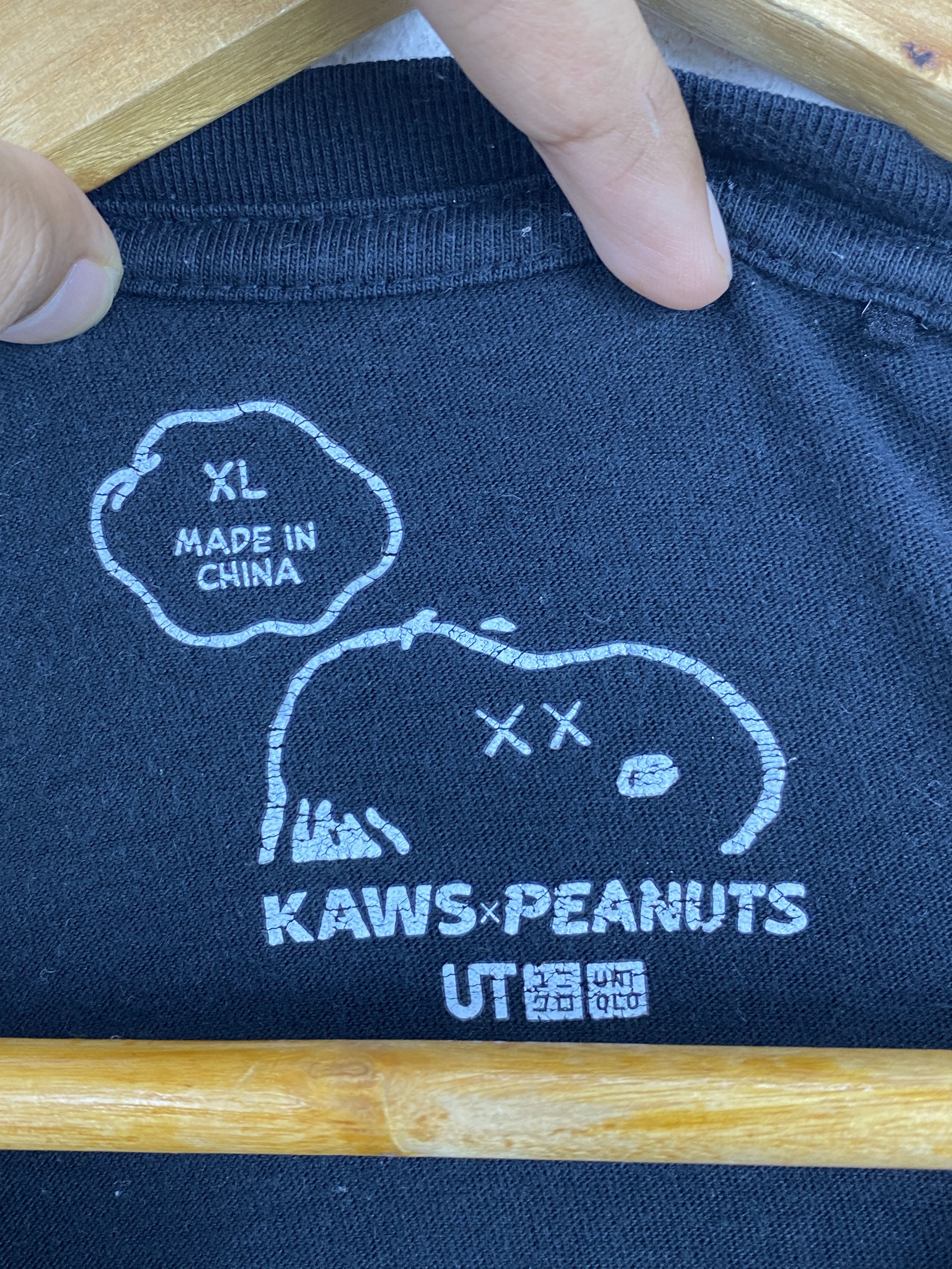 Kaws × Peanuts × Uniqlo Vintage Kaws X Peanuts Uniqlo Graphic Tee Size US XL / EU 56 / 4 - 8 Thumbnail