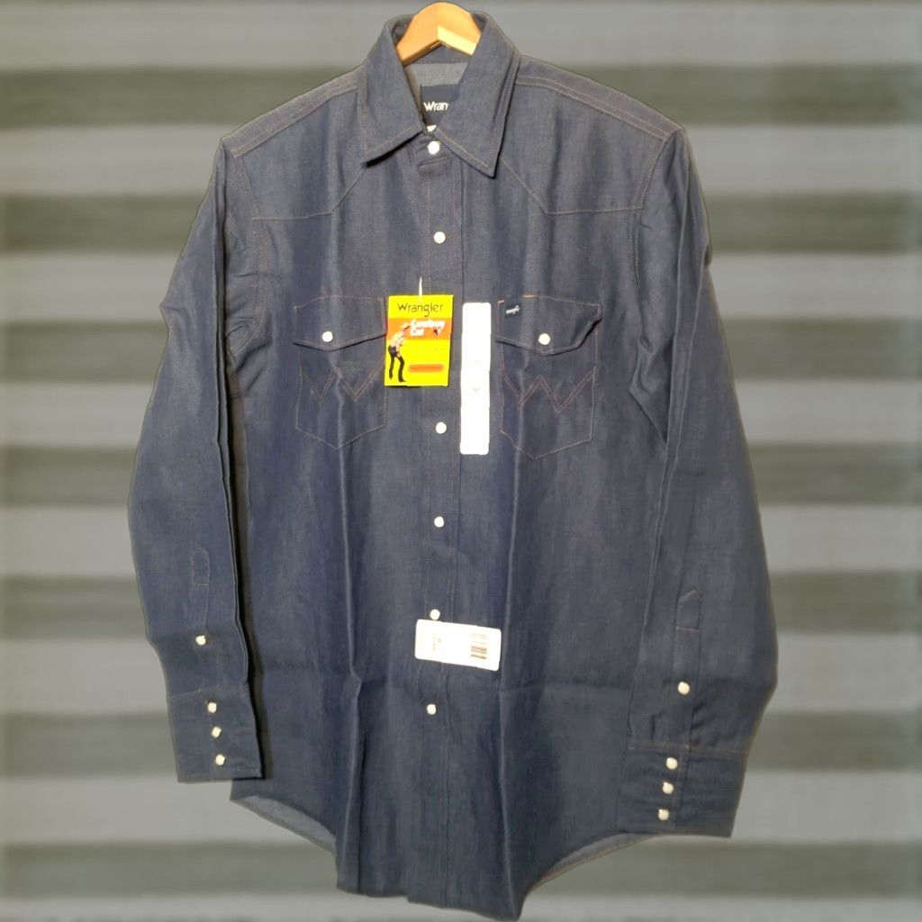 Wrangler VINTAGE Wrangler Cowboy Cut Western Work Shirt M Blue Denim Chambray Pearl Snap Workwear Shirt Size US M / EU 48-50 / 2 - 1 Thumbnail