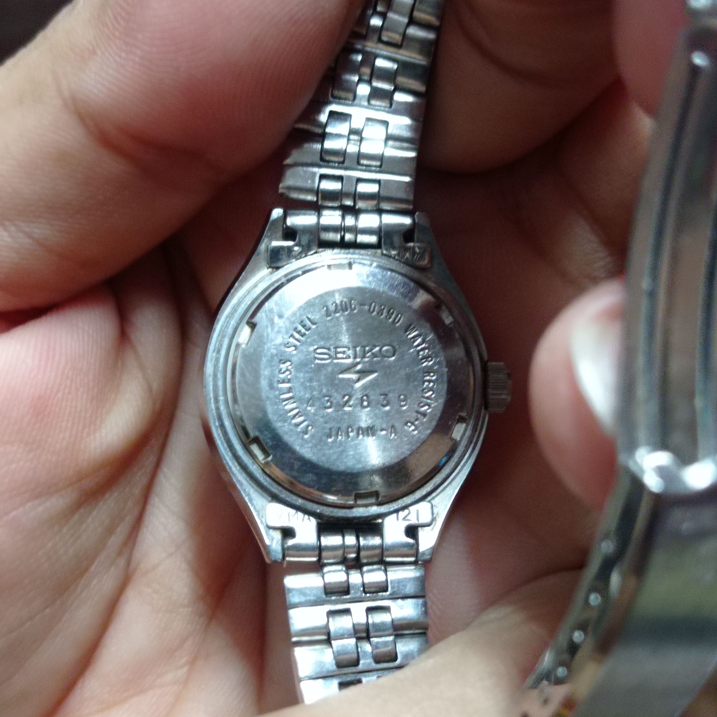 Japanese Brand Vintage Ladies Watch by SEIKO AUTOMATIC (Japan Made) Size ONE SIZE - 6 Thumbnail