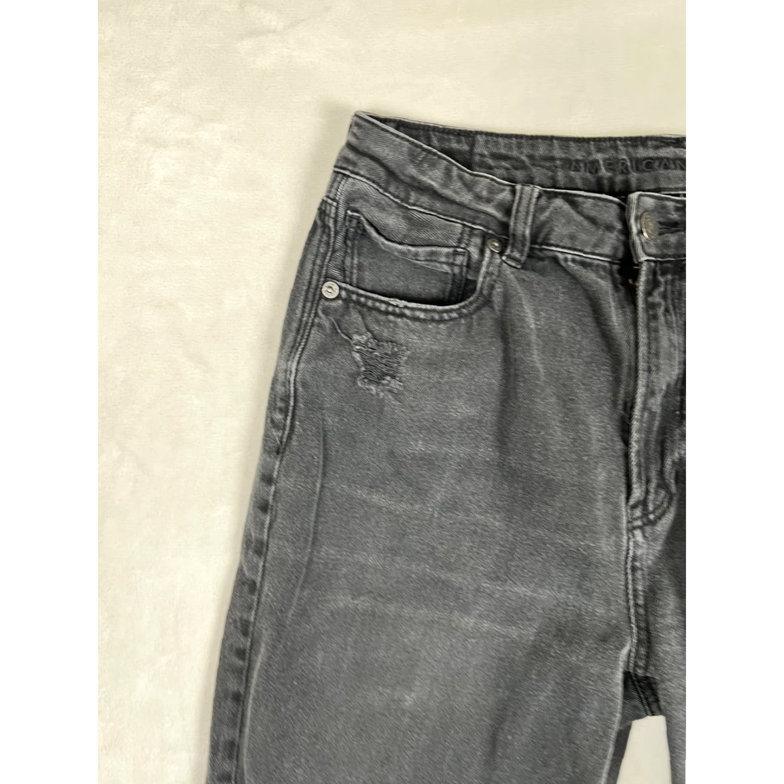 American Eagle Outfitters American Eagle Mom Jeans Womens 8 Short Gray High Rise Distressed Stretch Denim Size 30" / US 8 / IT 44 - 5 Thumbnail
