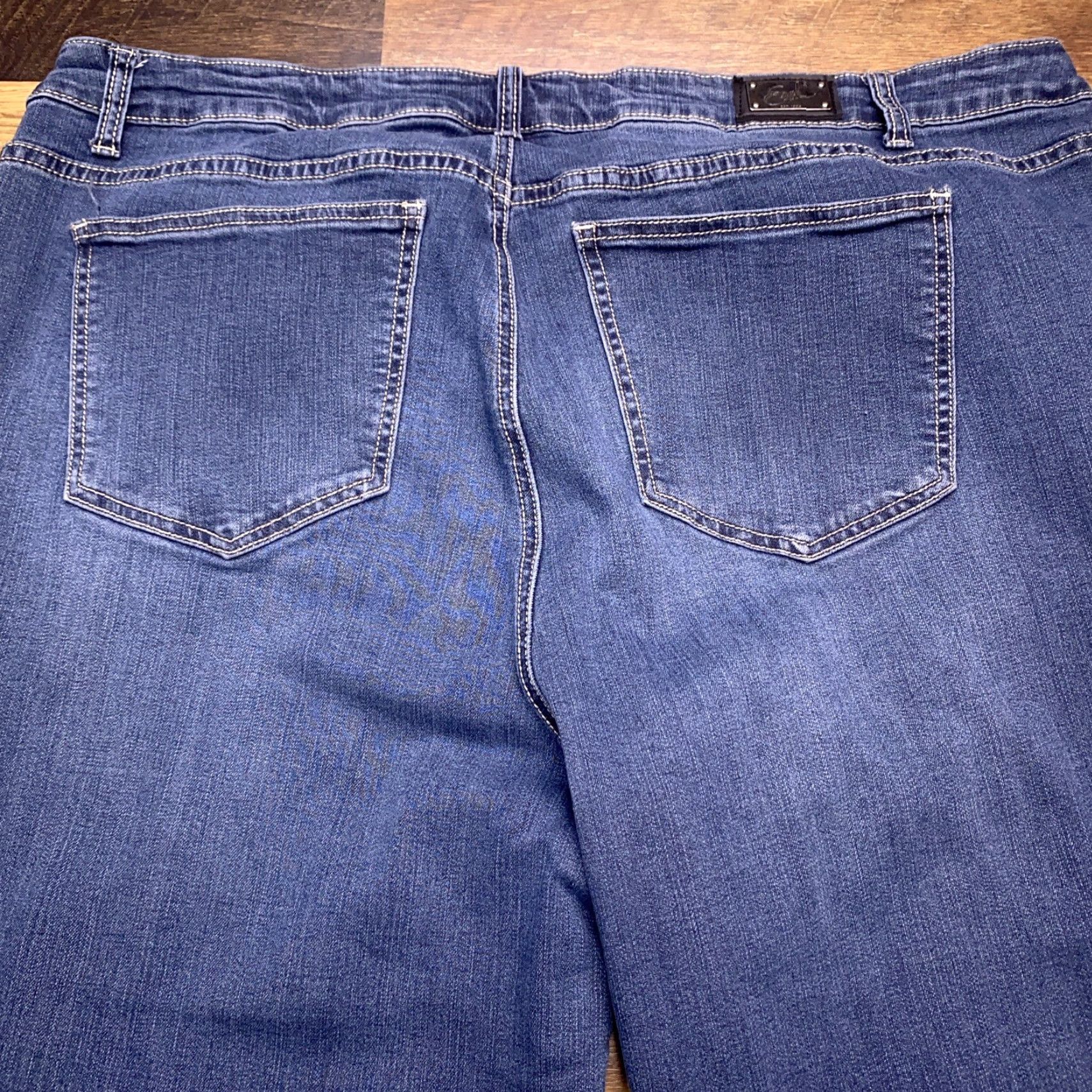 Vintage Earl Women's High Rise Blue Denim 24W Straight Fit Jeans User: Earl Women's High Rise Blue Denim 24W Straight Fit Jeans Size 42" / US 20 - 7 Thumbnail