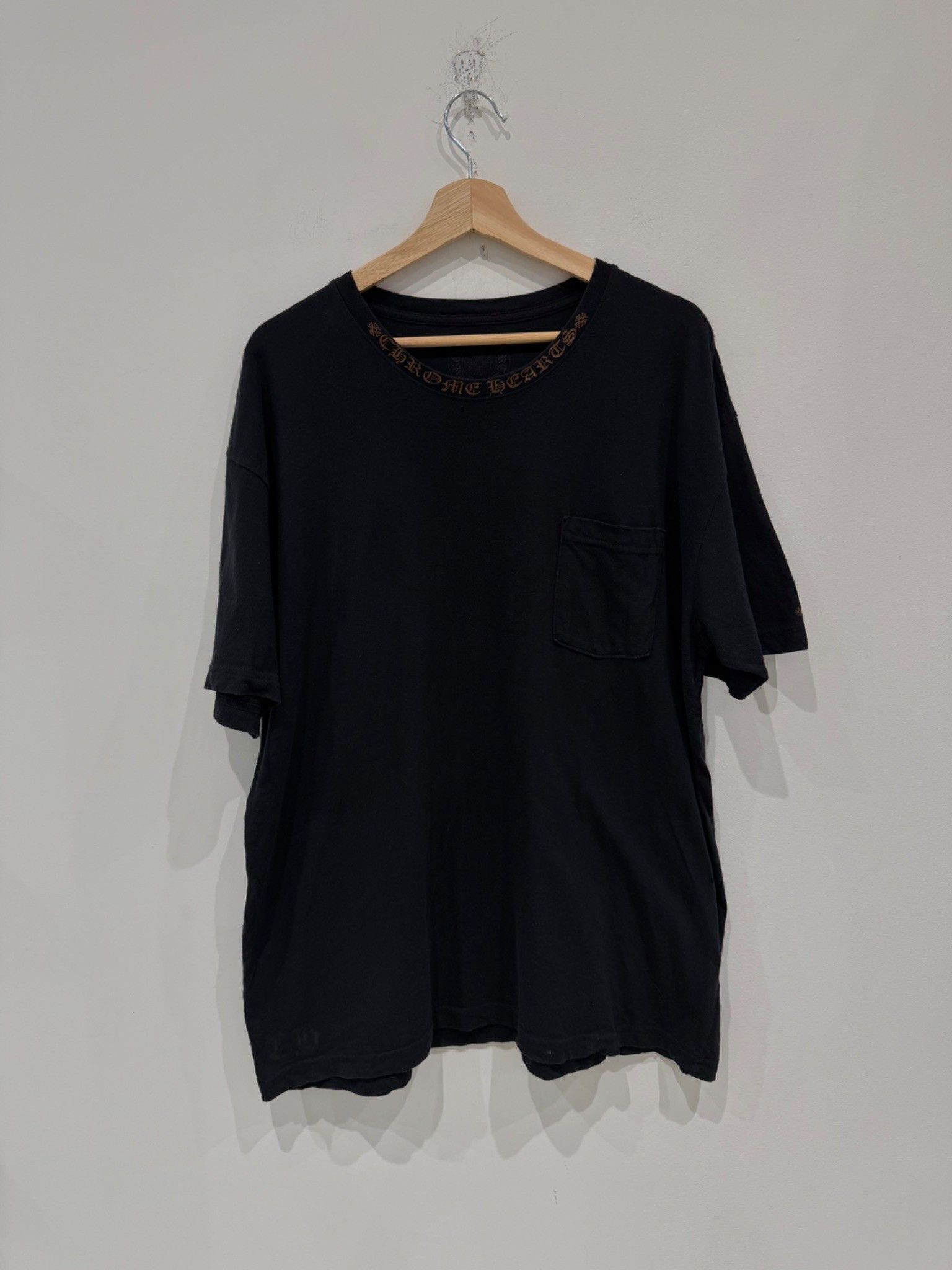 Chrome Hearts Chrome Hearts Collar Print T-shirt Black/Brown Size US XXL / EU 58 / 5 - 1 Thumbnail