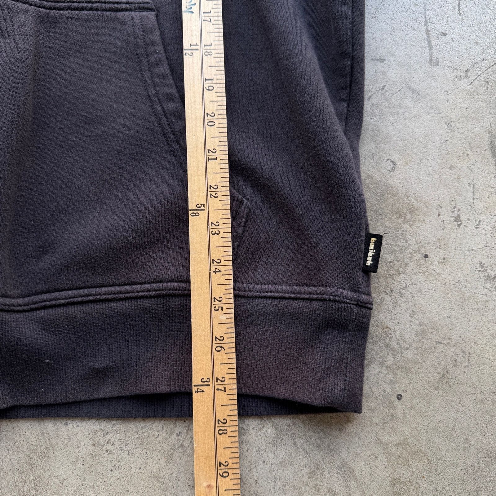 Other Rare Official TwitchCon 2023 merch Zip Hoodie Large Gaming Size US L / EU 52-54 / 3 - 7 Thumbnail