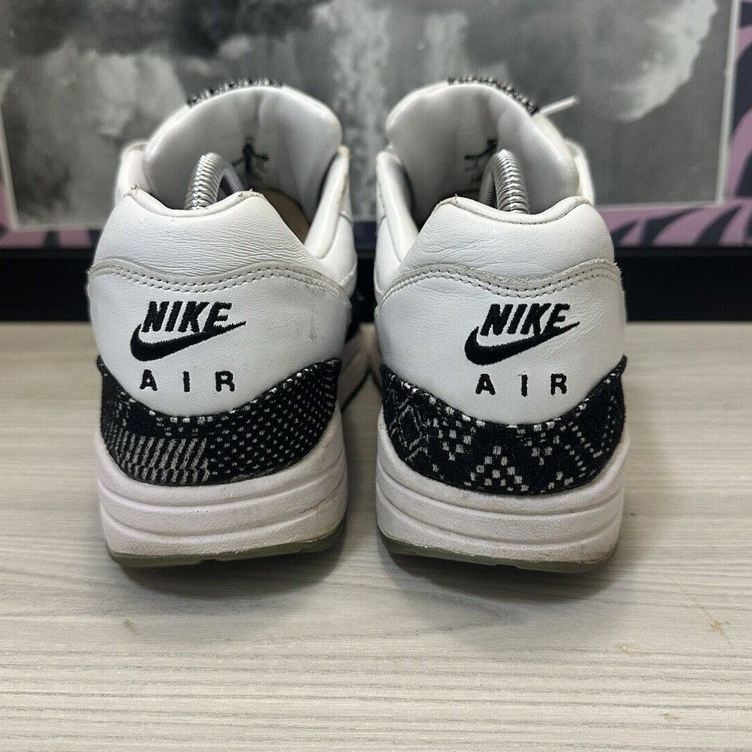 Nike RARE 2015 NIKE AIR MAX 1 BHM BLACK HISTORY WHITE/BLACK SZ 9 Size US 9 / EU 42 - 6 Thumbnail