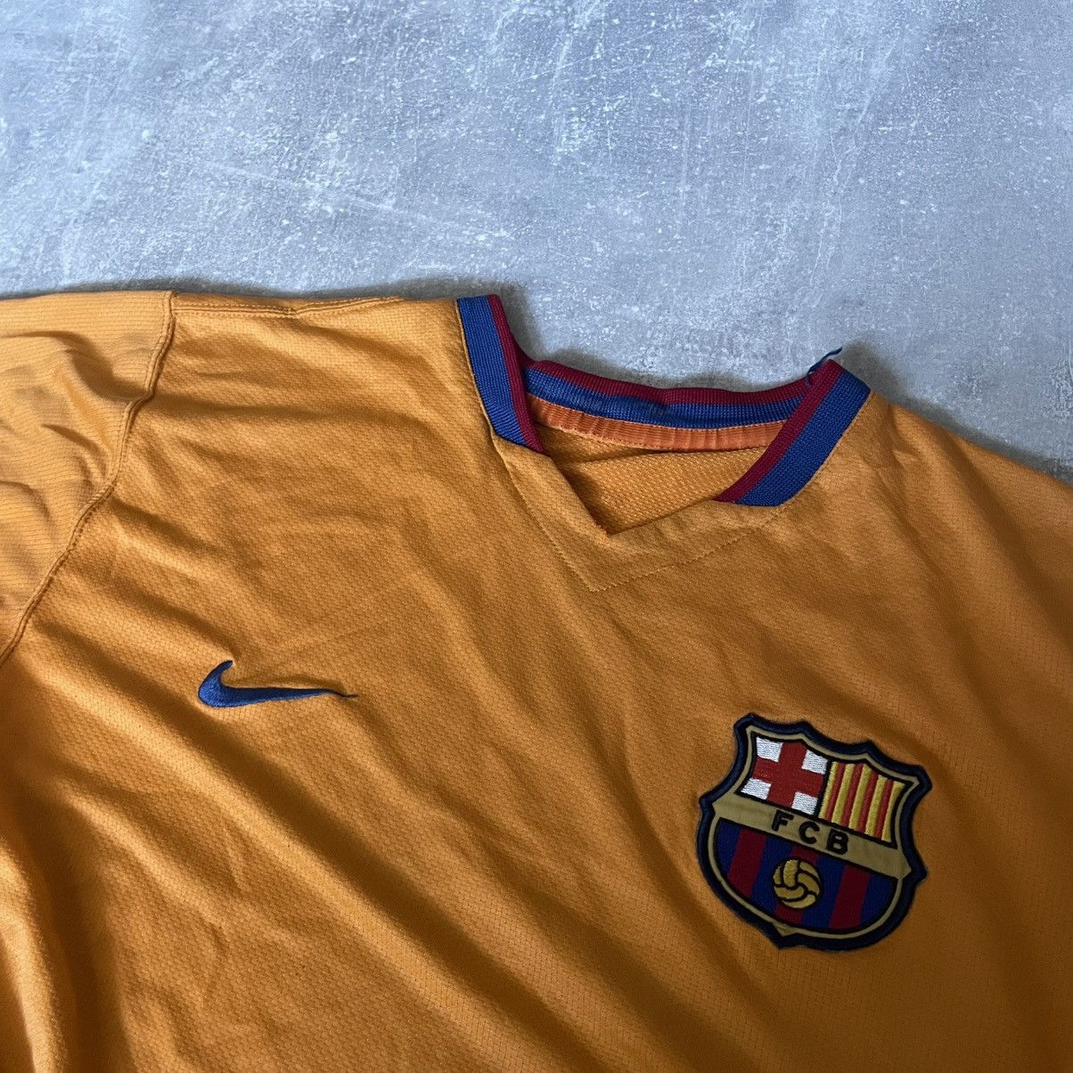Nike Nike Barcelona Jersey 2006 2007 Vintage Shirt tee Messi pro Size US L / EU 52-54 / 3 - 5 Thumbnail