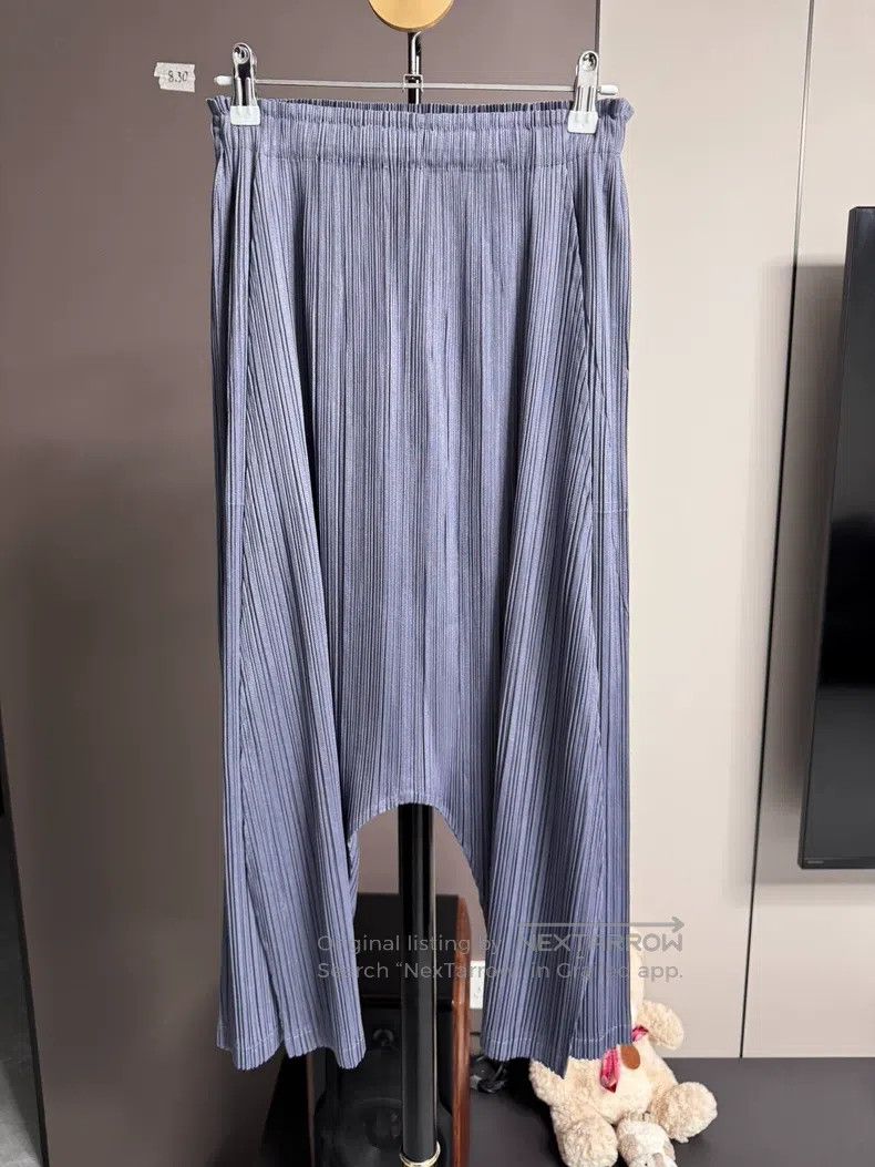 Issey Miyake Issey Miyake size:3 Green Midi Skirt Size 22" - 1 Thumbnail
