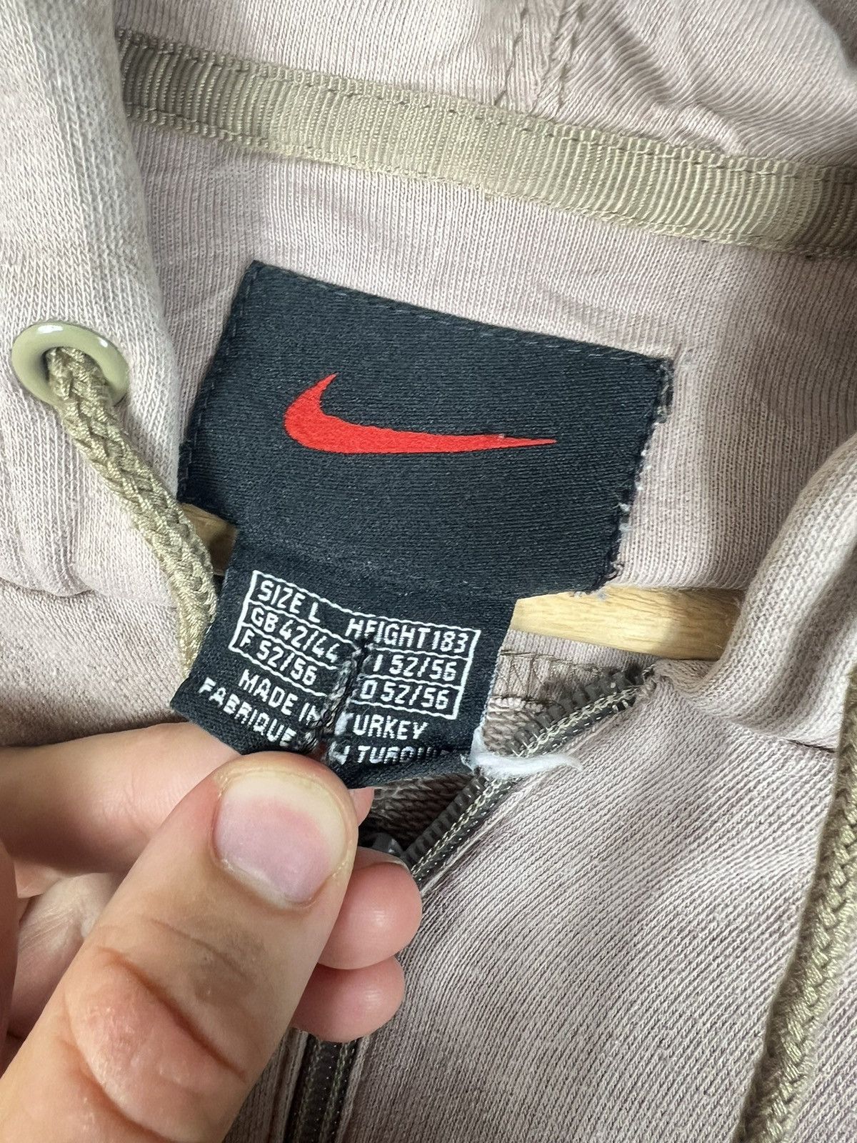 Nike Vintage Nike 90s Small Swoosh Logo Zip Hoodie Size US L / EU 52-54 / 3 - 4 Thumbnail