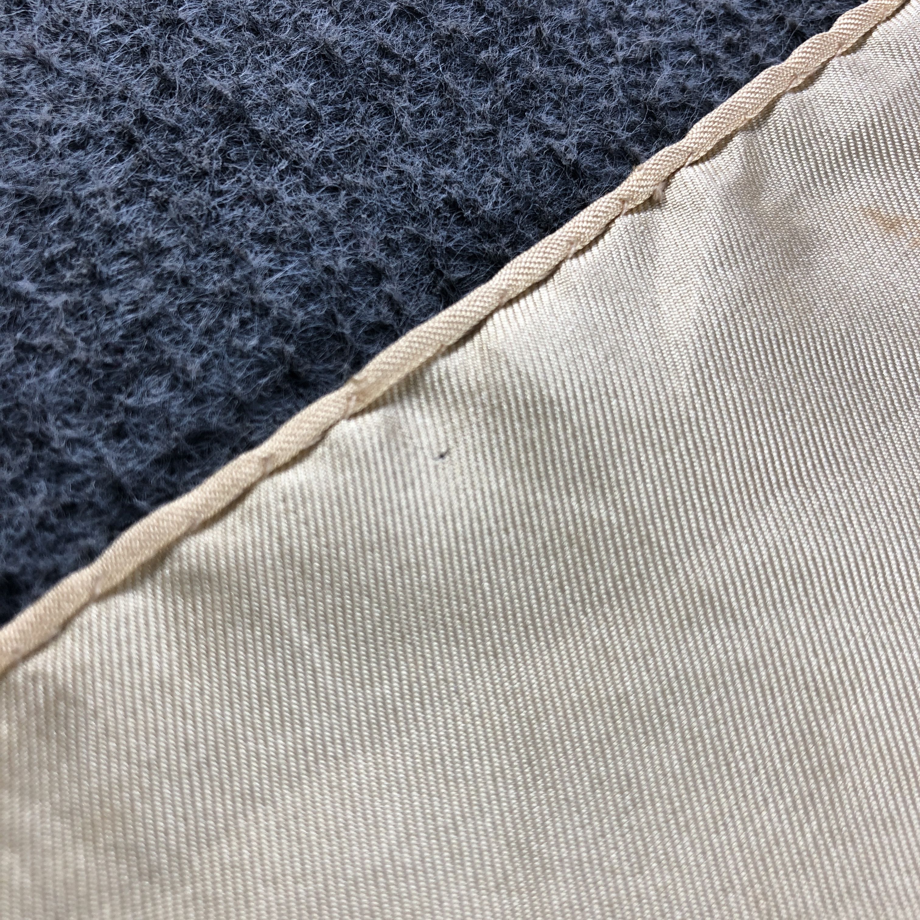 Vintage Louis Vuitton Monogram Silk Scarf Brown Beige M1403 Size ONE SIZE - 19 Thumbnail