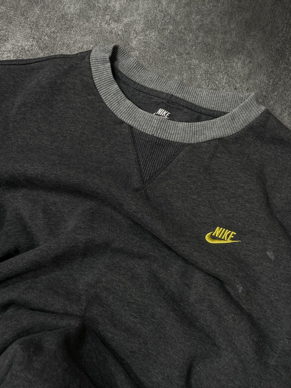Nike 🔥Offers🔥Nike Vintage Y2K Sweatshirt Swoosh Rare Boxy Fit Size US M / EU 48-50 / 2 - 2 Thumbnail
