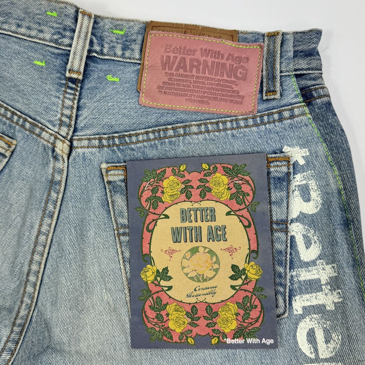 Better With Age LEVI’S HARRISON TRIPLE WIDE DENIM SHORTS Size US 30 / EU 46 - 3 Thumbnail