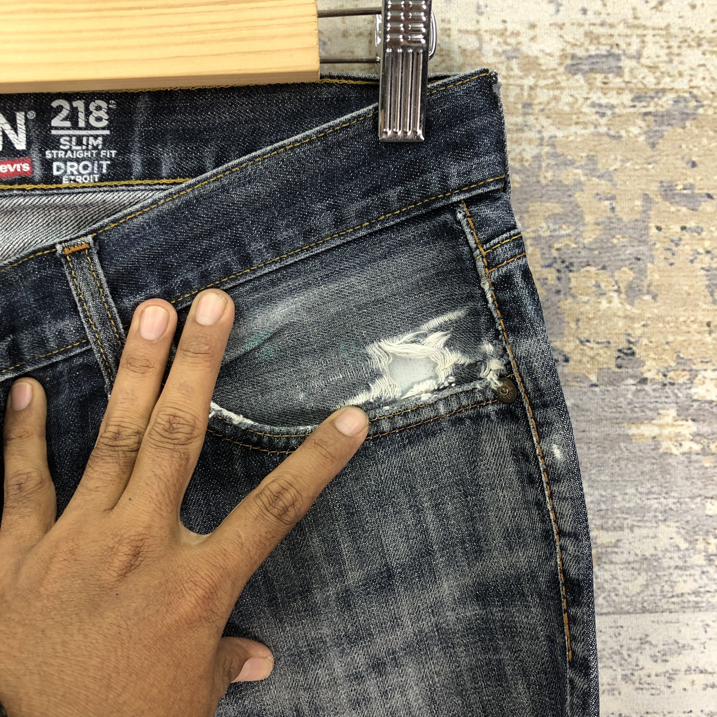 Levi's Vintage Levis Denizen Faded Jeans Levi's Light Wash Denim Size US 34 / EU 50 - 9 Thumbnail