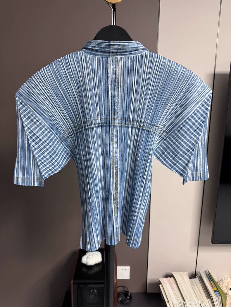 Issey Miyake Issey Miyake Denim short-sleeved shirt Size XL / US 12-14 / IT 48-50 - 2 Thumbnail
