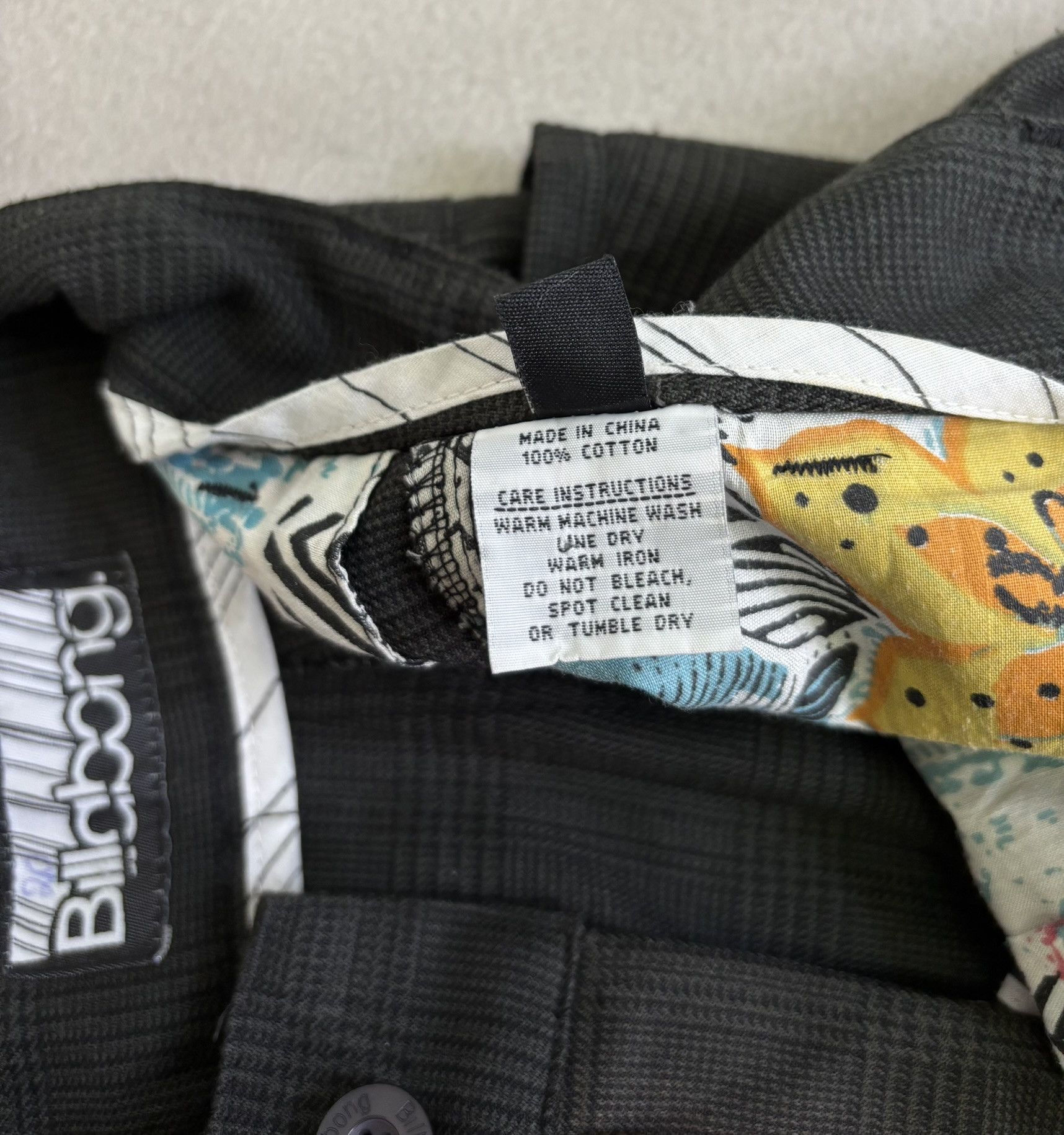Billabong Billabong vintage Black Shorts size 32 Size US 32 / EU 48 - 19 Thumbnail