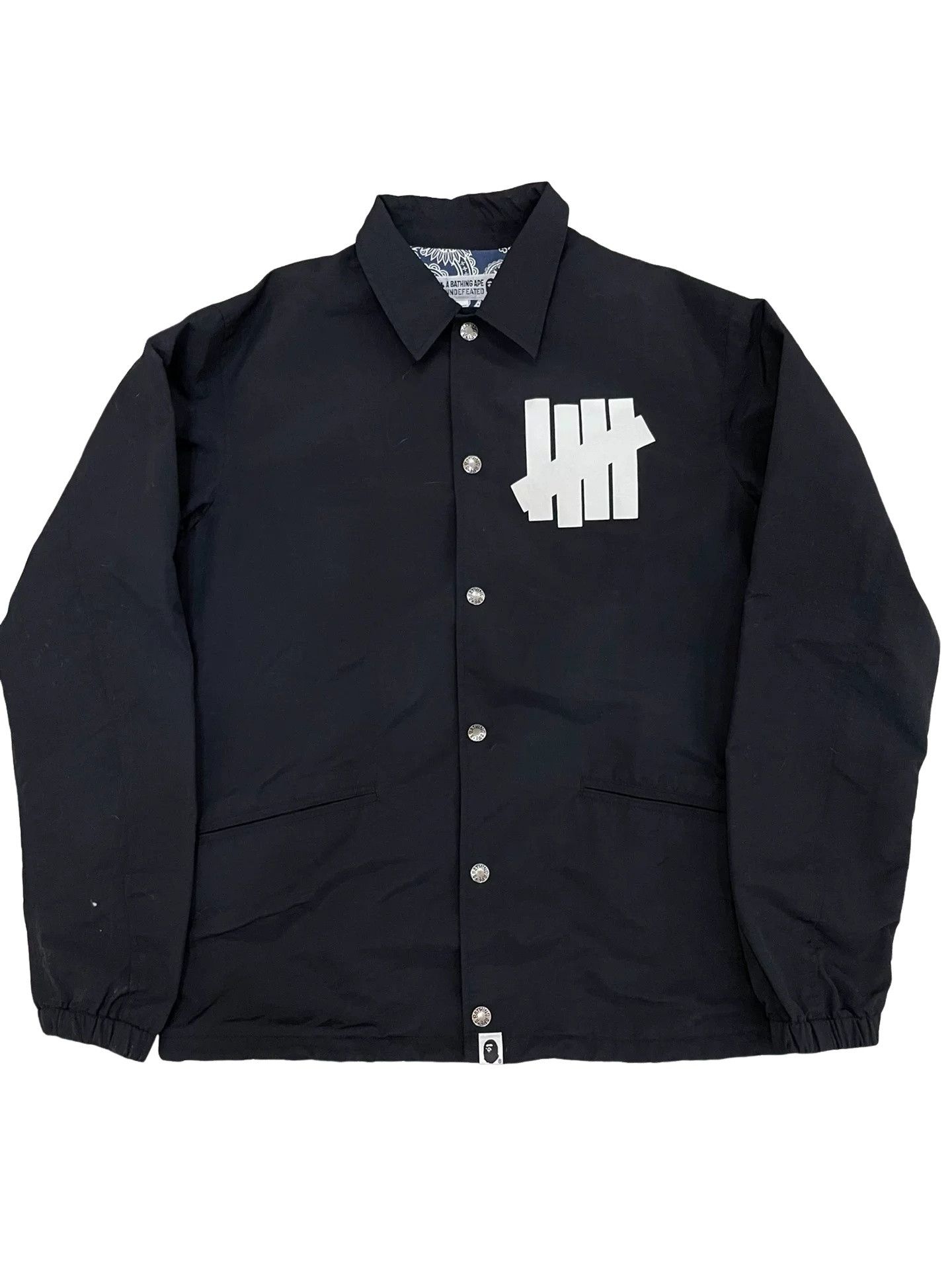 Bape A Bathing Ape x Undefeated Paisley Coach Jacket Size M Size US M / EU 48-50 / 2 - 1 Thumbnail