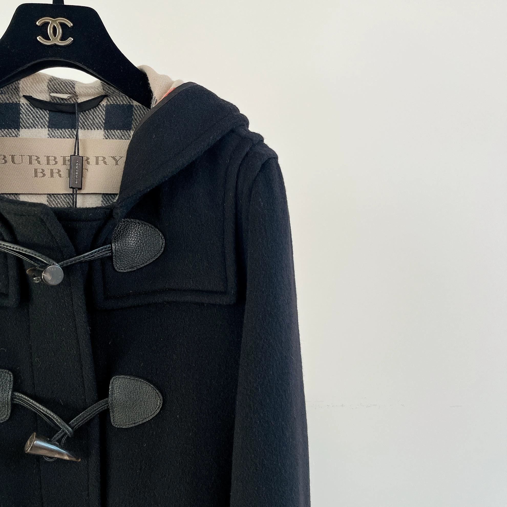 Burberry Burberry black wool coat w/ black horn buttons IT38 Size M / US 6-8 / IT 42-44 - 4 Thumbnail