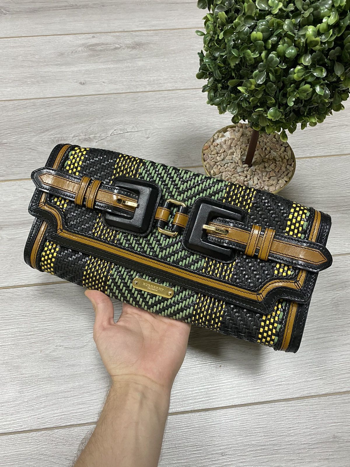Burberry Prorsum Burberry buffalo leather woven raffia flap clutch Size ONE SIZE - 1 Thumbnail