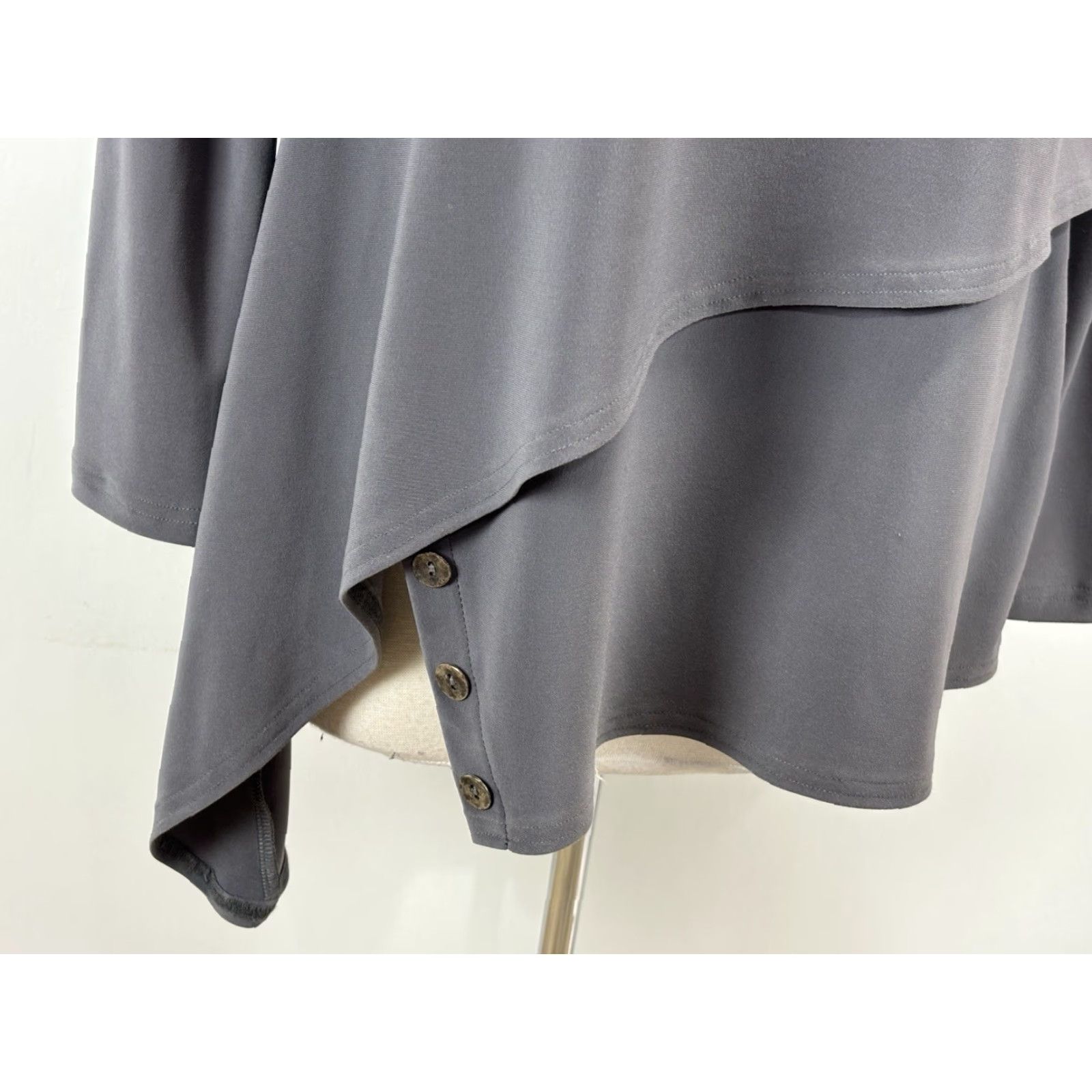 Vintage VINTAGE Sympli Canada Tunic Top Shirt Sz 4 Women’s Grey Stretch Asymmetric Tiered Size S / US 4 / IT 40 - 6 Thumbnail