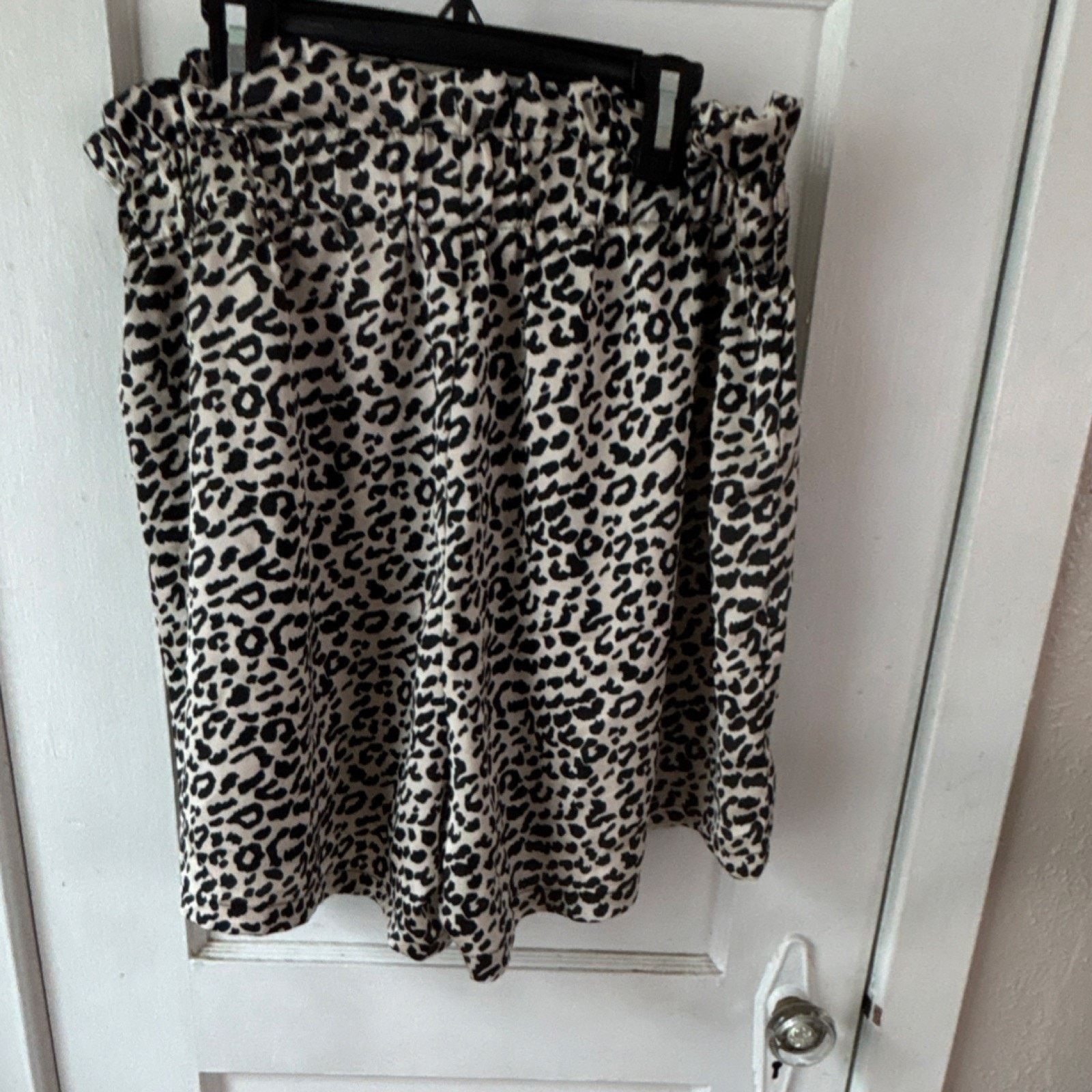 Shein SheIn Leopard Print Short A-Line Shorts 2XL Size 42" / US 20 - 2 Thumbnail