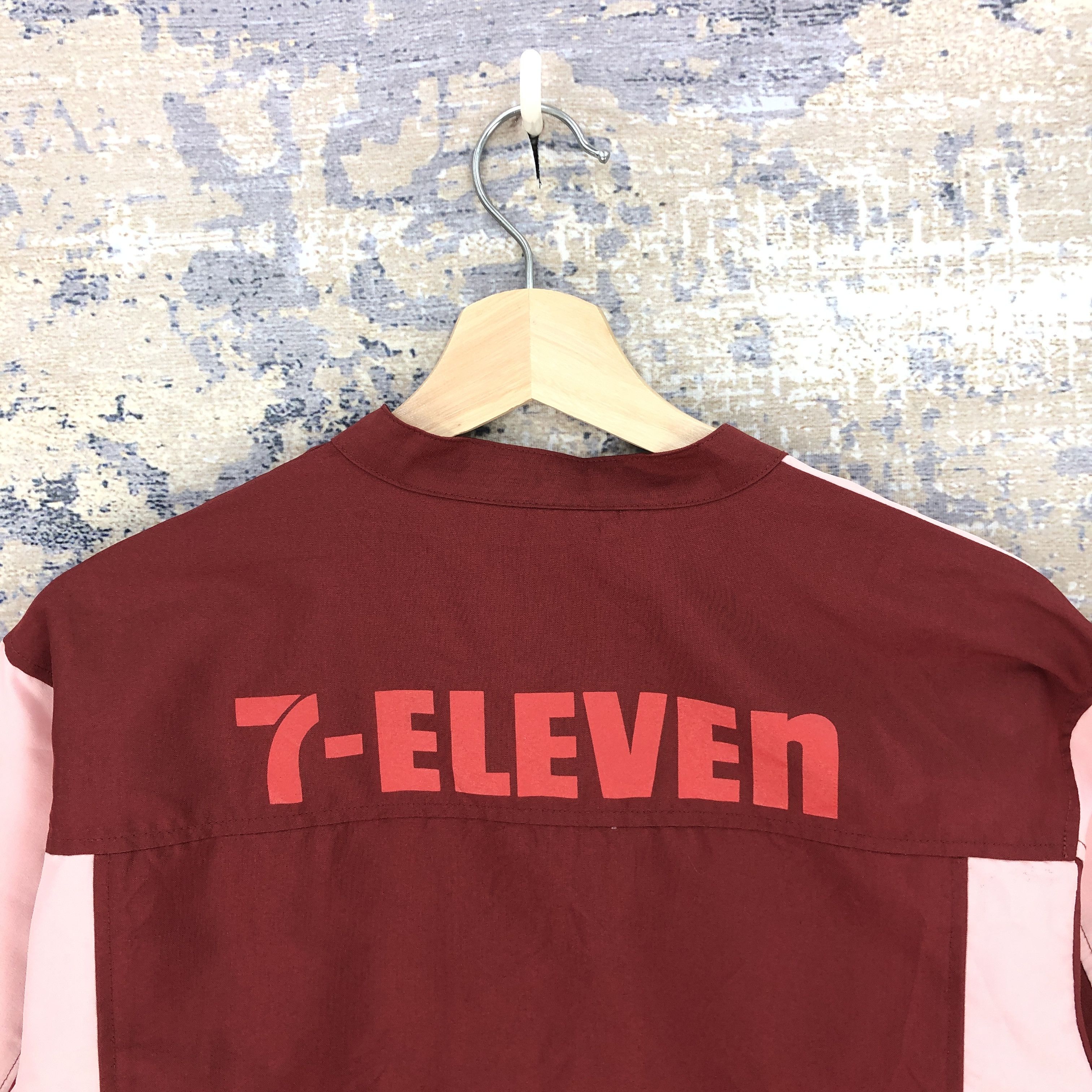Japanese Brand Vintage 90s 7 Eleven Workers Shirt Seven Eleven Japanese Size US L / EU 52-54 / 3 - 8 Thumbnail