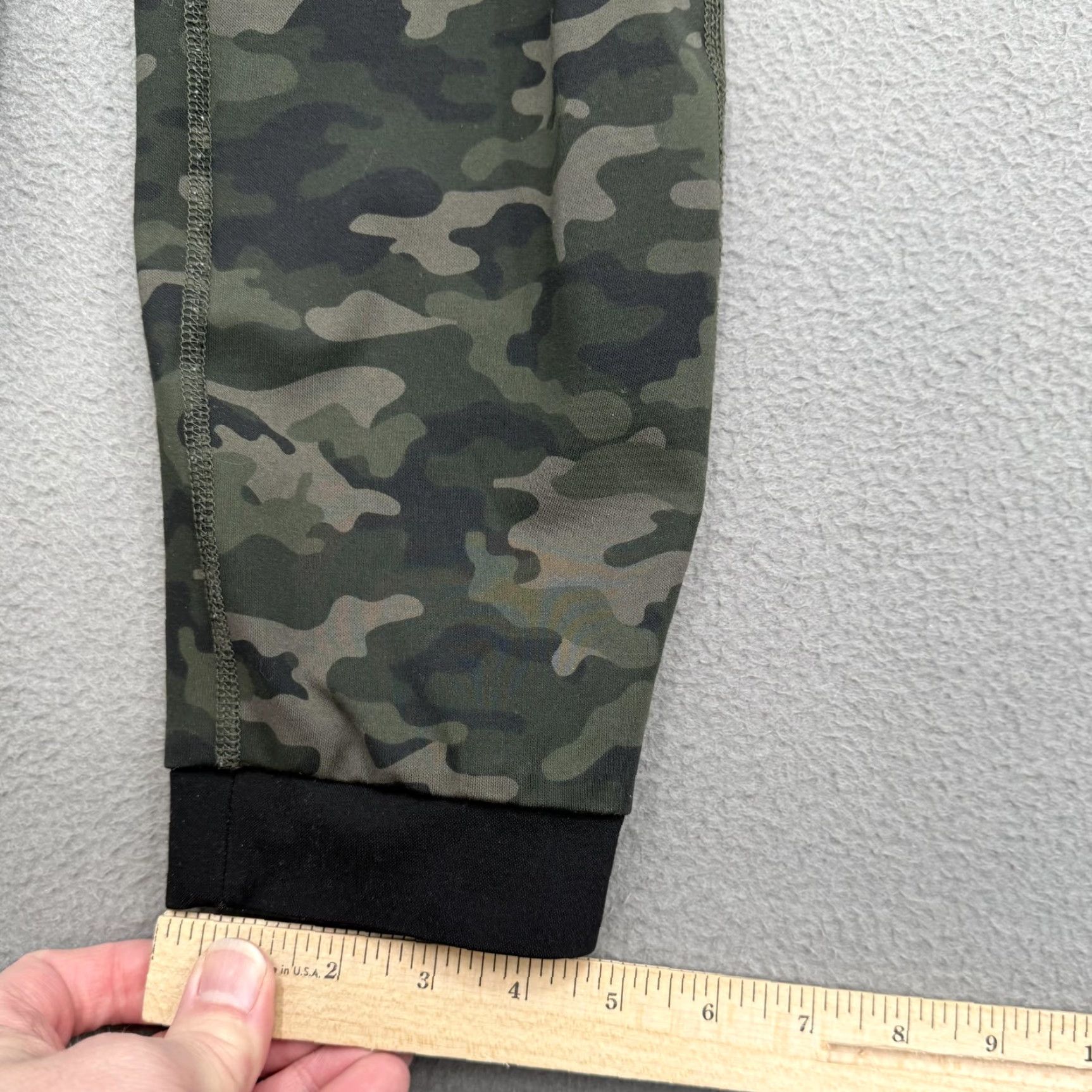 Vintage BYLT Elite Jogger Pants Mens 31 Green Camo Athletic Stretch Zip Pocket Pants Mens Regular Green Camouflage Jogger BYLT Mens 31 Camo Green Size US 31 - 5 Thumbnail
