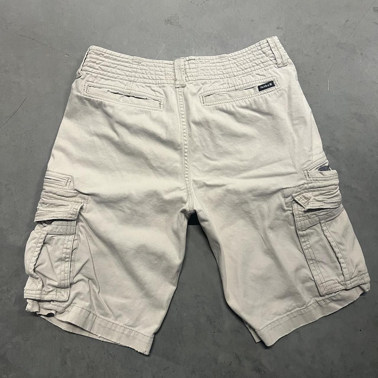 Vintage Crazy Vintage Y2K/2000s Cream Skater Style Hurley Cargo Shorts! Size US 30 / EU 46 - 4 Thumbnail