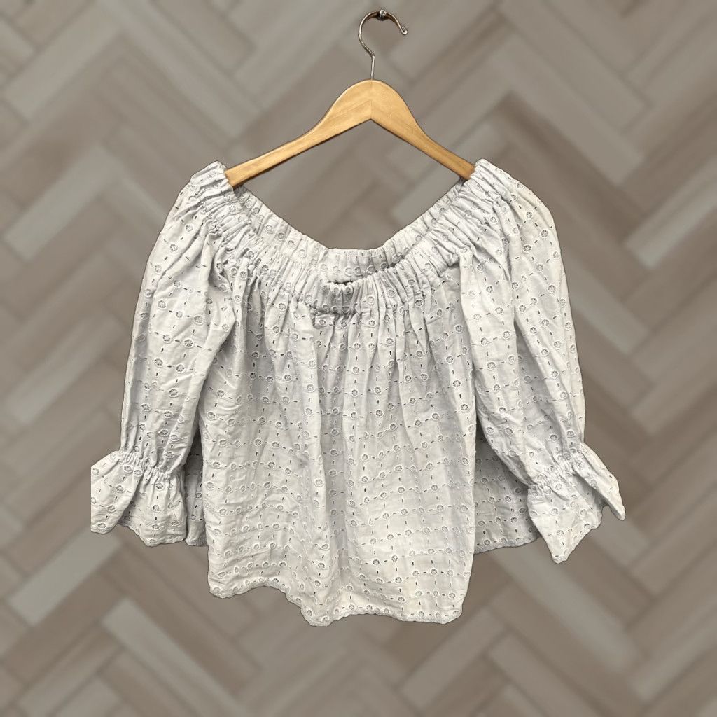 Lucky Brand Lucky Brand Off Shoulder Blouse Womens Size Medium Eyelet Bell Sleeves Blue Size M / US 6-8 / IT 42-44 - 1 Thumbnail