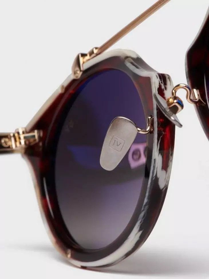R13 JV101 limited edition sunglasses. Size ONE SIZE - 5 Thumbnail