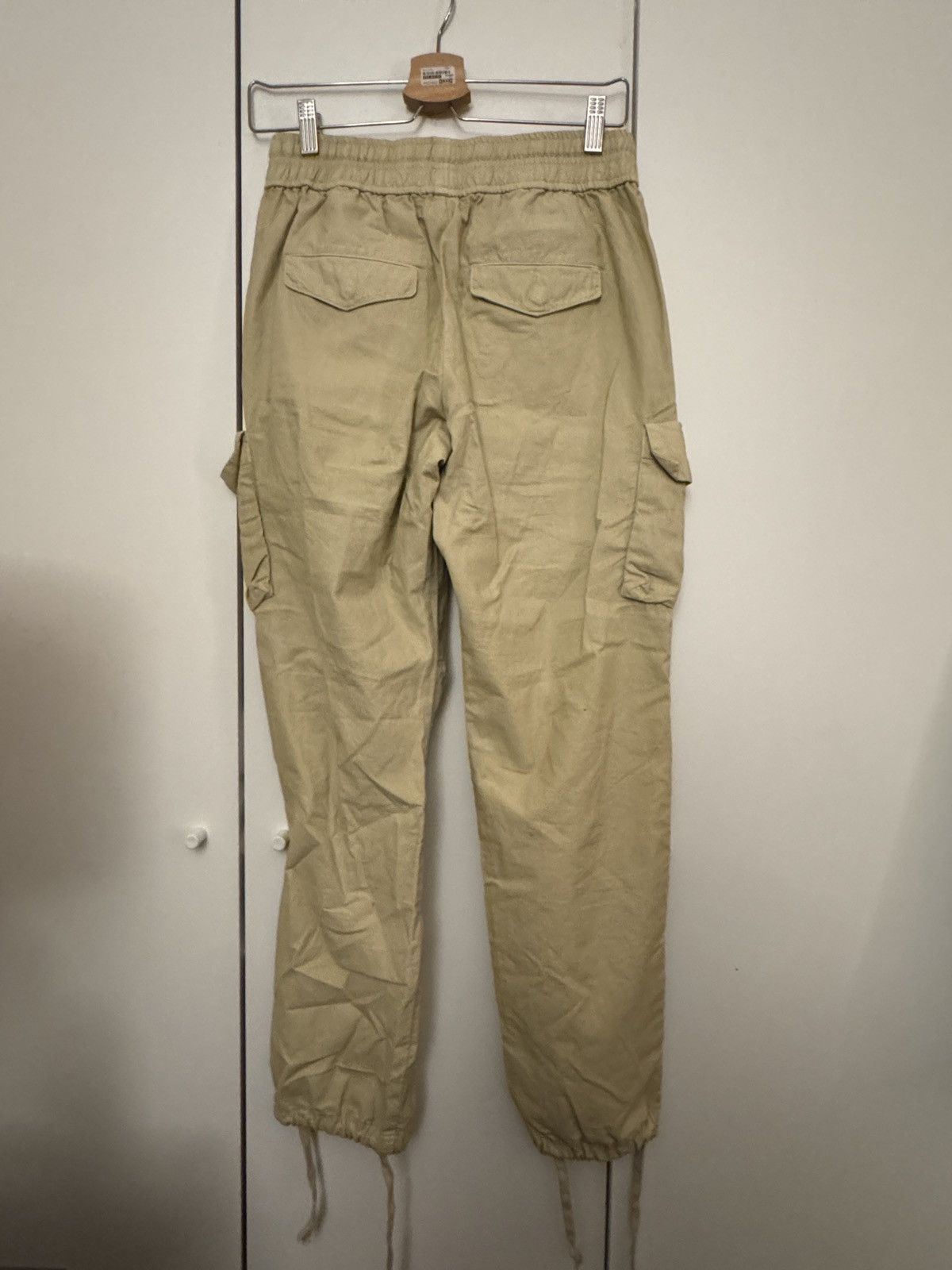 John Elliott Beige Sateen Cargo Pants Size US 28 / EU 44 - 3 Thumbnail
