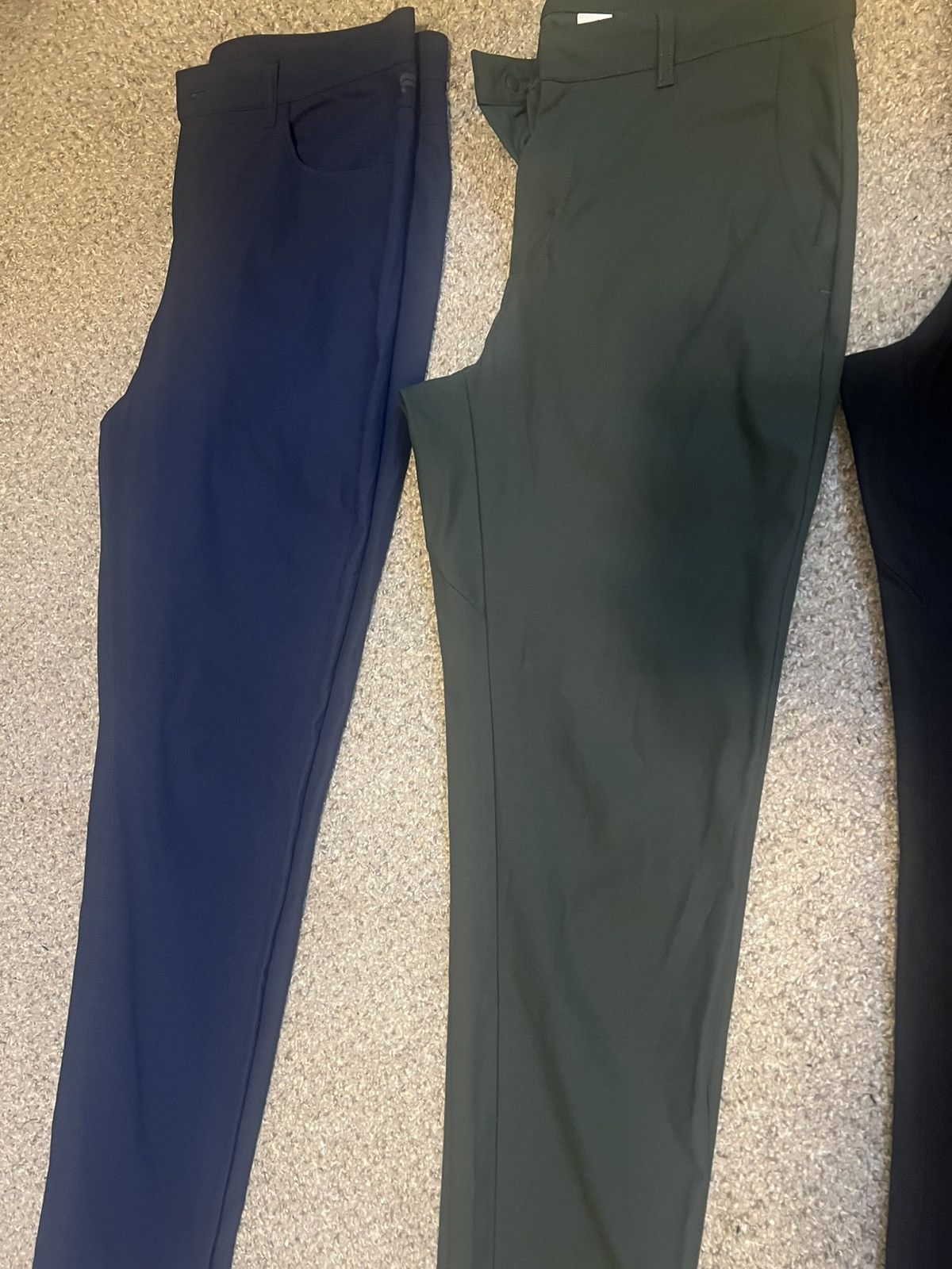 Fabletics Fabletics pants lot 3 pc 33x32 excellent conditiom Size US 33 - 4 Thumbnail