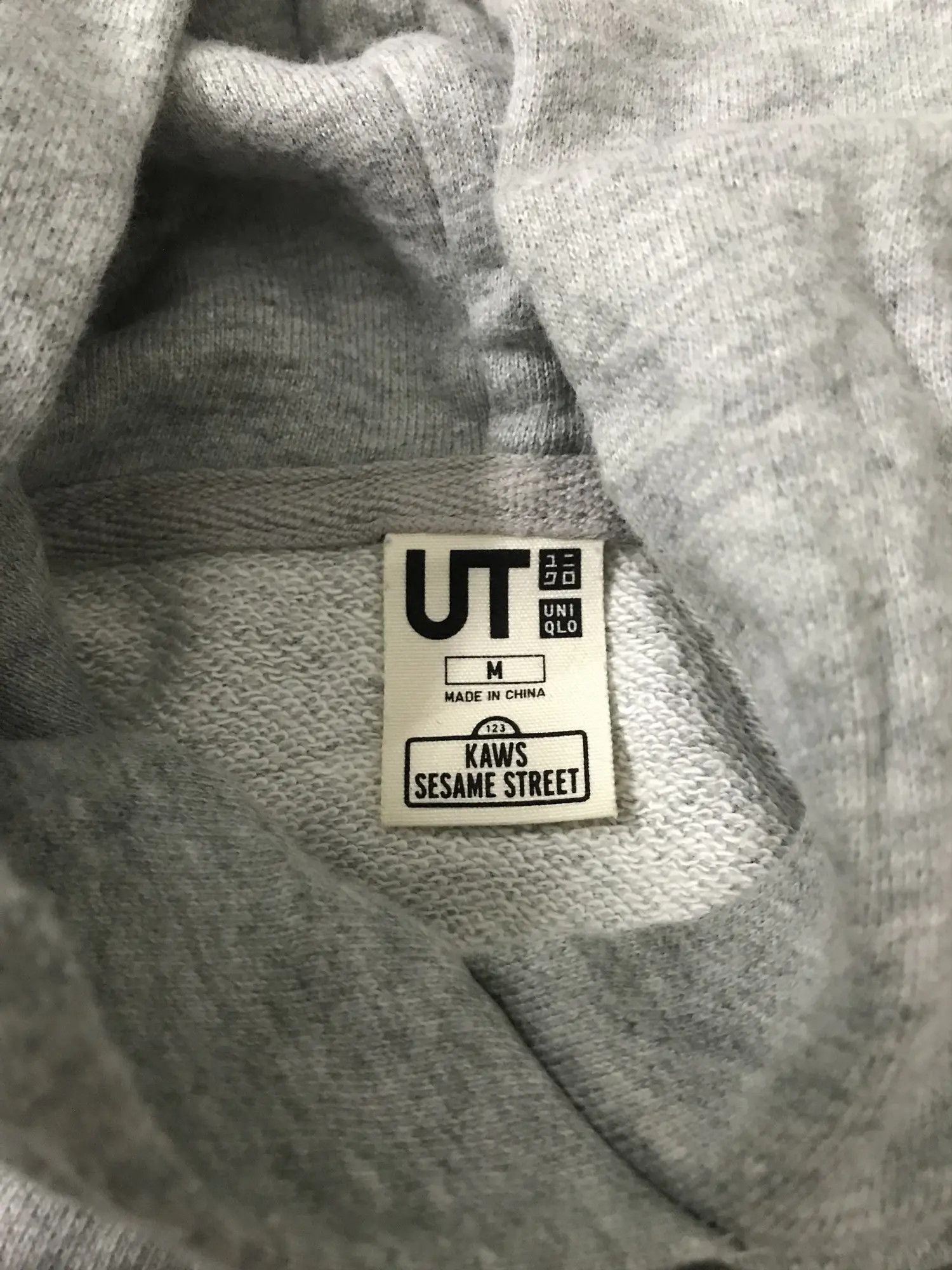 Kaws × Uniqlo Kaws Uniqlo Grey Hoodie Size US M / EU 48-50 / 2 - 9 Thumbnail