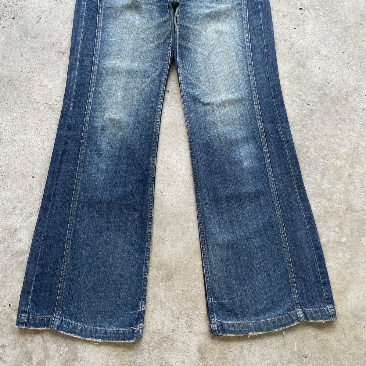 Japanese Brand Vintage Japanese FLARE Faded BOOTCUT Jeans Denim Pants RARE Size US 32 / EU 48 - 5 Thumbnail