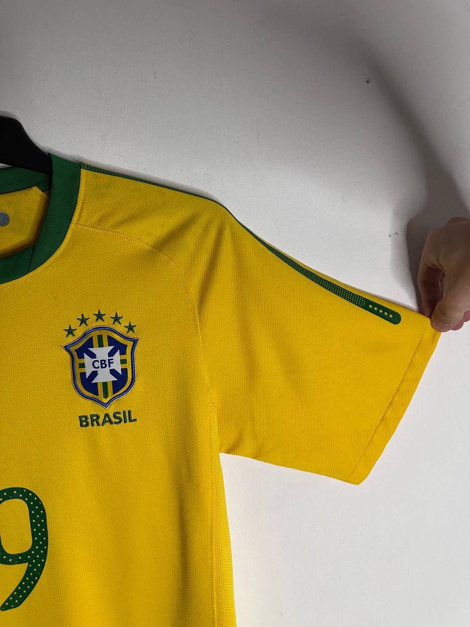 Nike Nike Brazil Home Jersey 2006 #9 Ronaldo Dri-FIT Yellow S Size US S / EU 44-46 / 1 - 6 Thumbnail