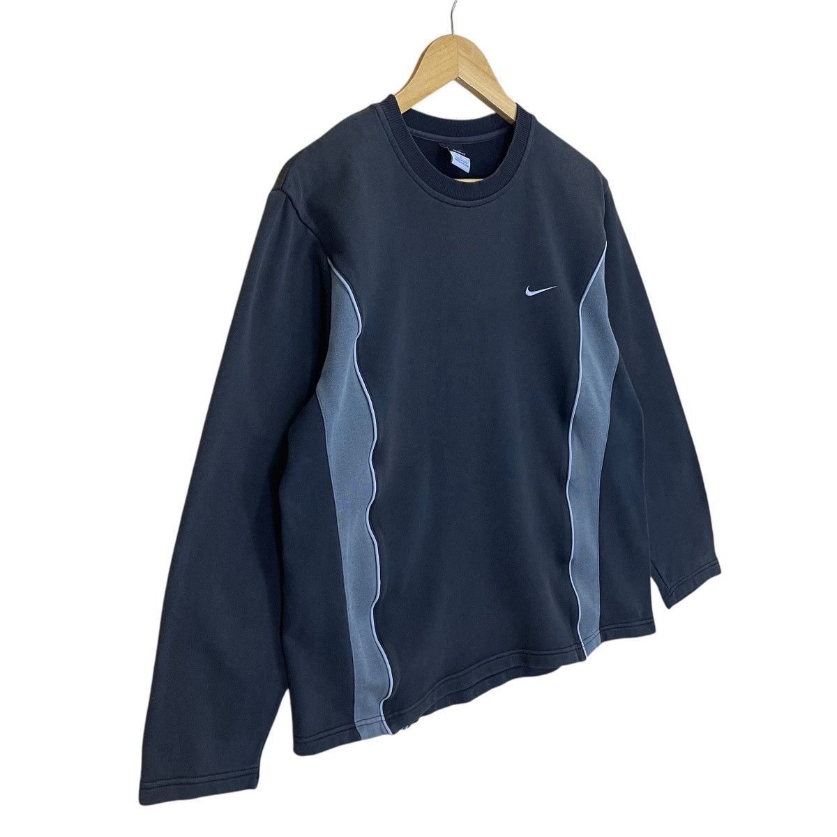 Japanese Brand × Nike Nike Small Logo Embroidered Crewneck Sweatshirt Size US M / EU 48-50 / 2 - 2 Thumbnail