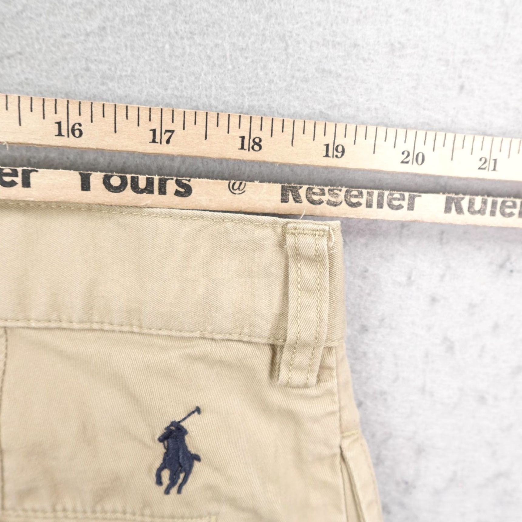 Polo Ralph Lauren VINTAGE Polo Ralph Lauren Shorts Mens 40 Chino Pleated Pony Logo Khaki Tan 9in Inseam 38W Beige Regular Mens Size US L / EU 52-54 / 3 - 6 Thumbnail