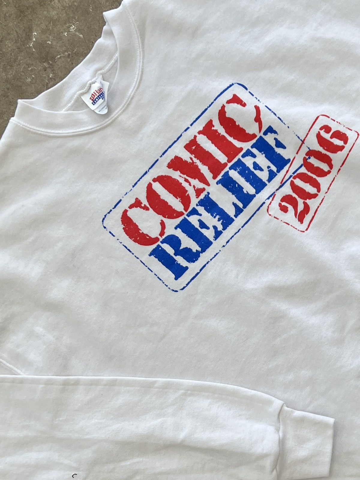 Vintage Vintage 2006 Comic Relief Anniversary Crewneck Large Size US L / EU 52-54 / 3 - 1 Thumbnail