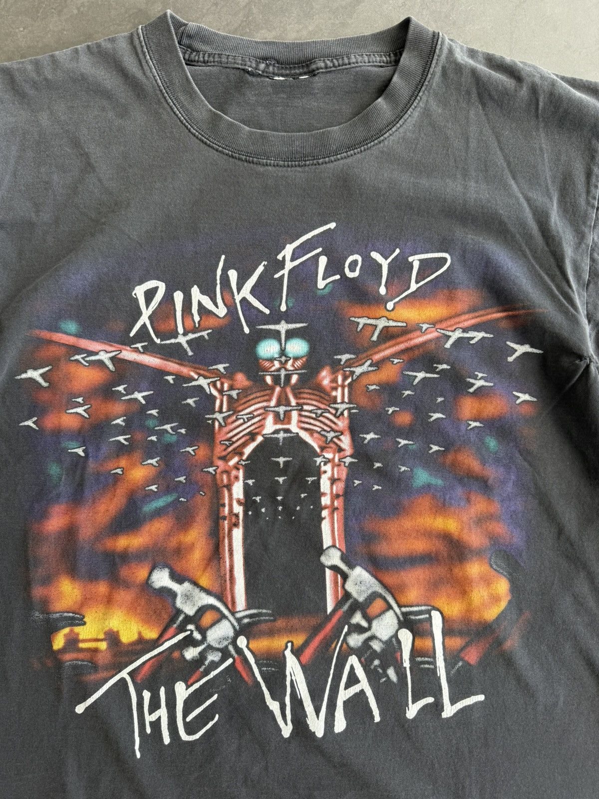 Pink Floyd × Vintage Vintage Pink Floyd ‘The Wall’ Tee Size US S / EU 44-46 / 1 - 2 Thumbnail