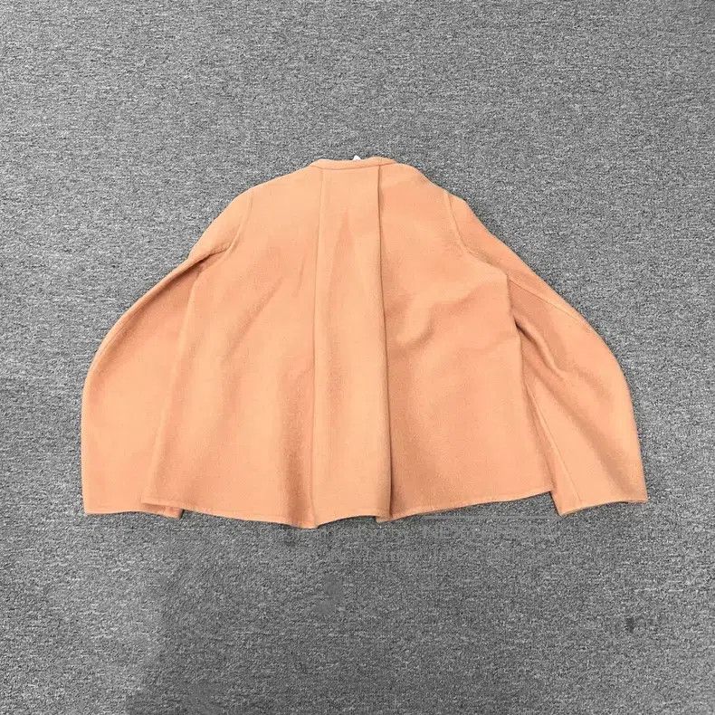 Hermes Hermes Fuchsia Cashmere Round Neck Oversized Blazer Size XXS / US 00 / IT 34 - 2 Thumbnail