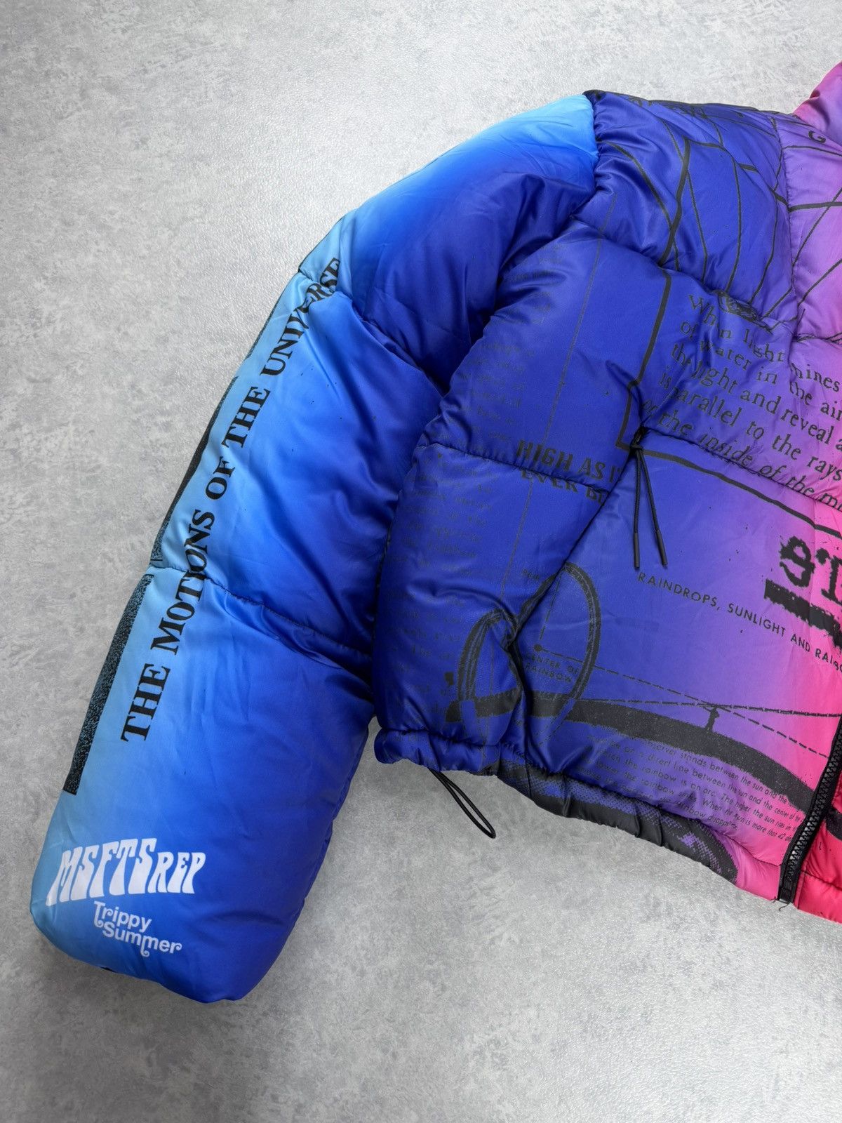 MSFTSrep Trippy Summer Rainbow Puffer Jacket Size L