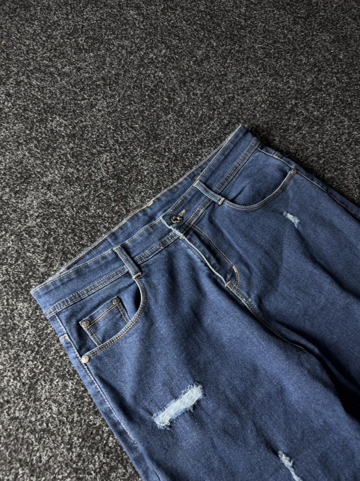 Dolce & Gabbana Designer Dolce & Gabbana Italy Distressed Straight Jeans Size 32" / US 10 / IT 46 - 6 Thumbnail