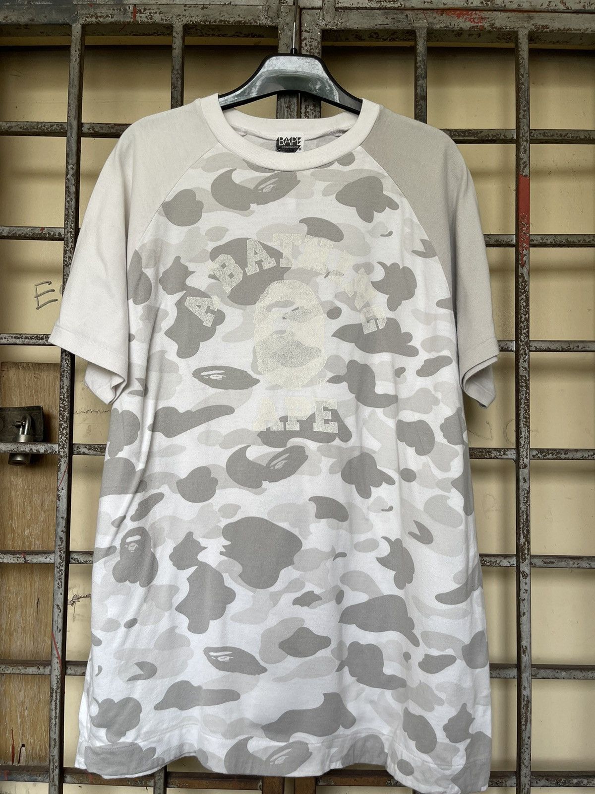 Bape Vintage Bape Camo Tee Size US L / EU 52-54 / 3 - 1 Thumbnail