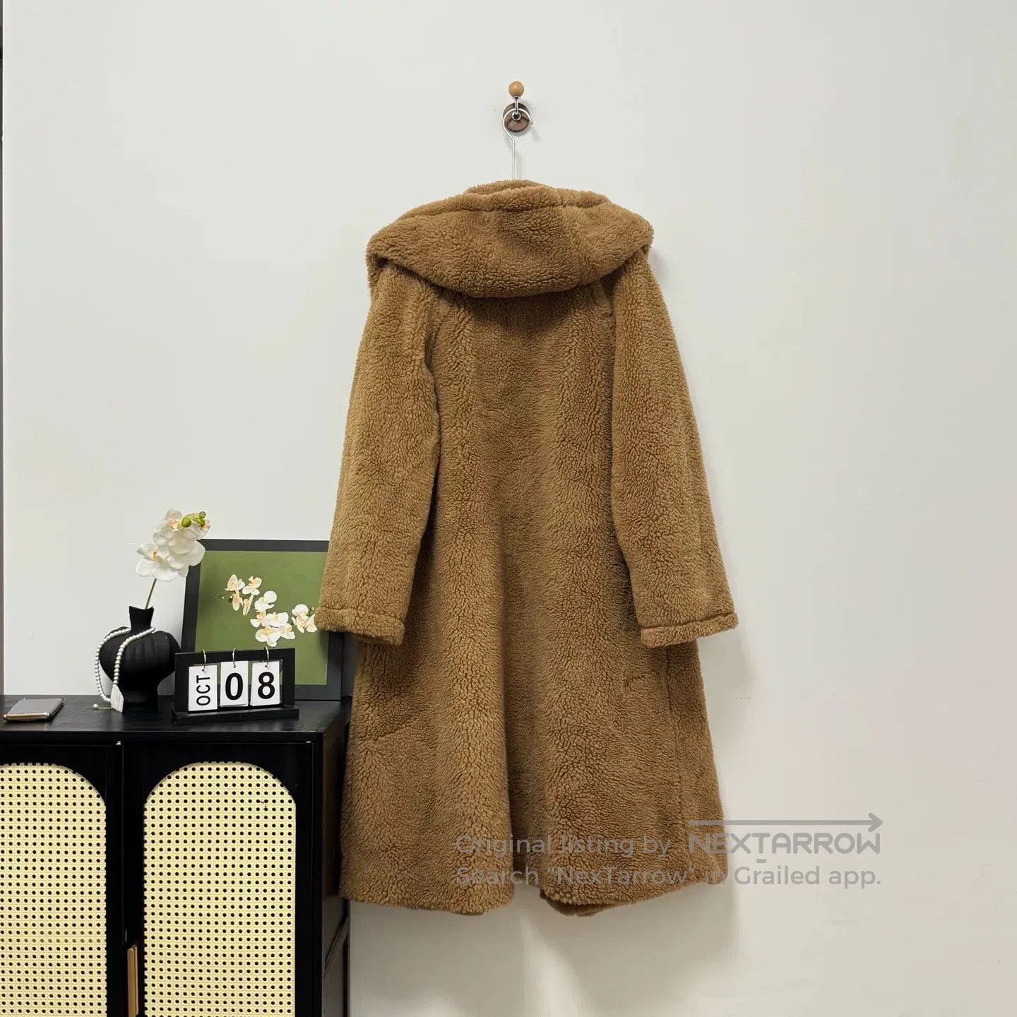 Other long camel teddy wool coat by maxmara. Size US M / EU 48-50 / 2 - 4 Thumbnail