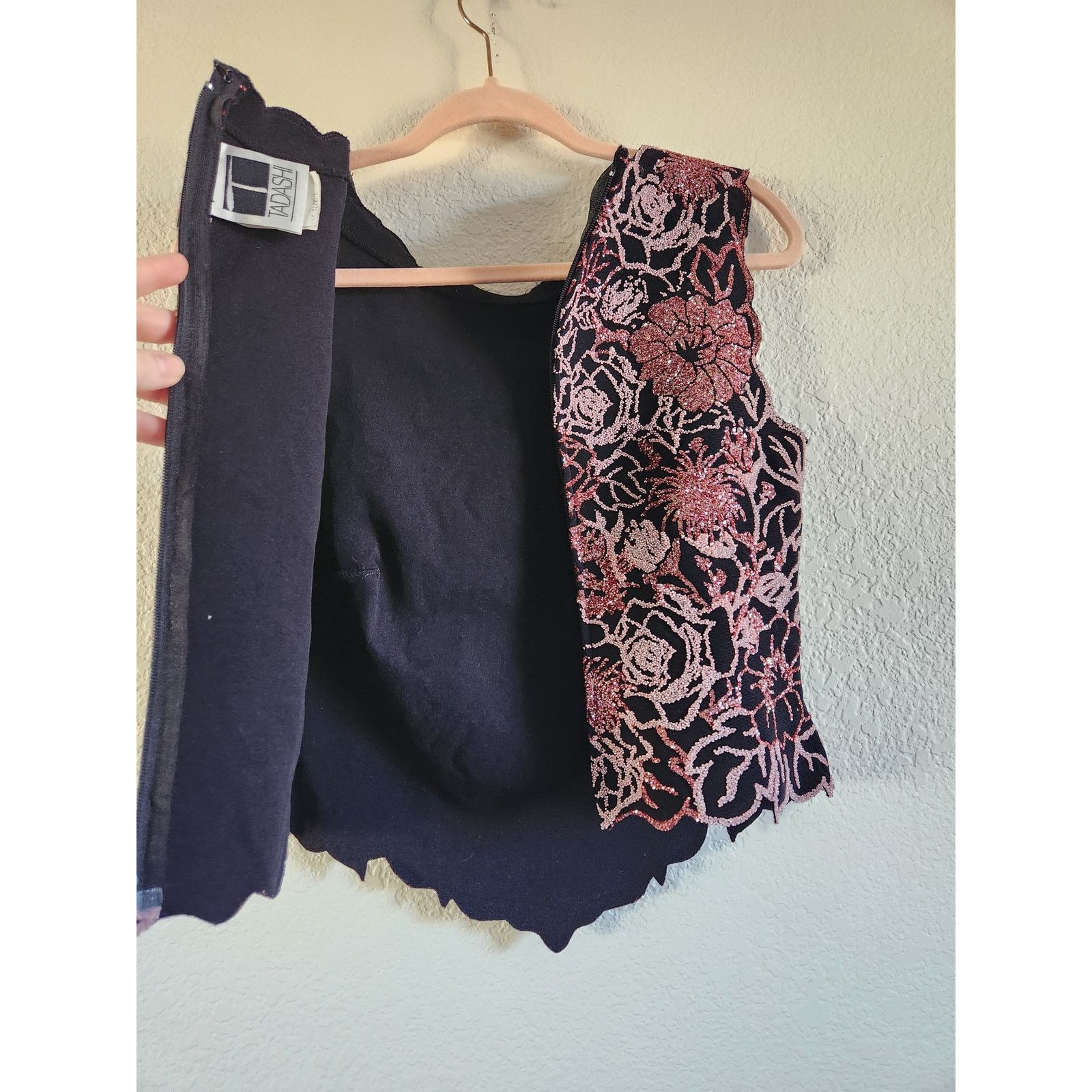 Tadashi Shoji Tadashi Shoji Women's Beaded Floral Blouse-M Size M / US 6-8 / IT 42-44 - 3 Thumbnail